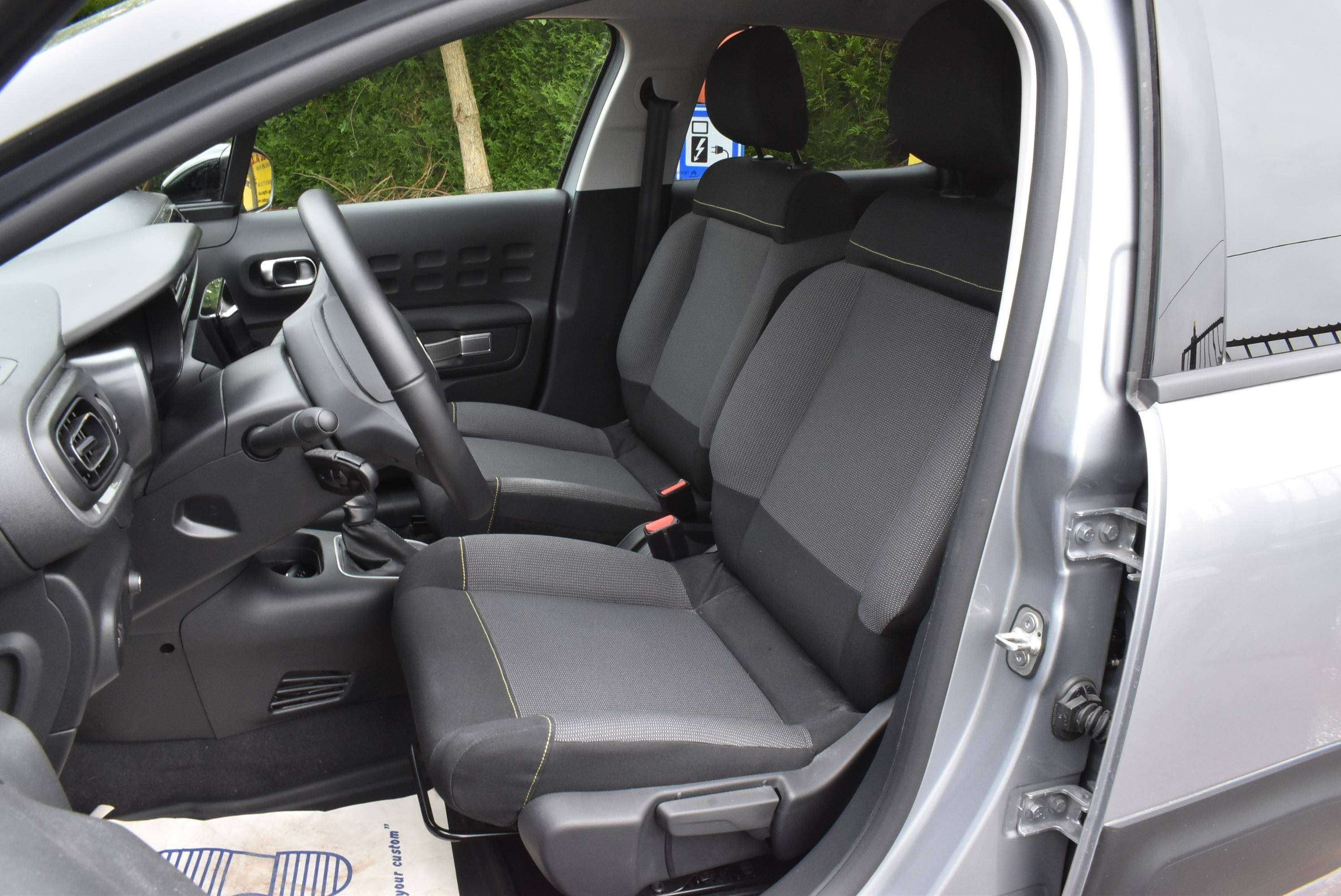 Citroen C3 1.2i Shine EAT6 ***12M GARANTIE*** 7.000KM!!!