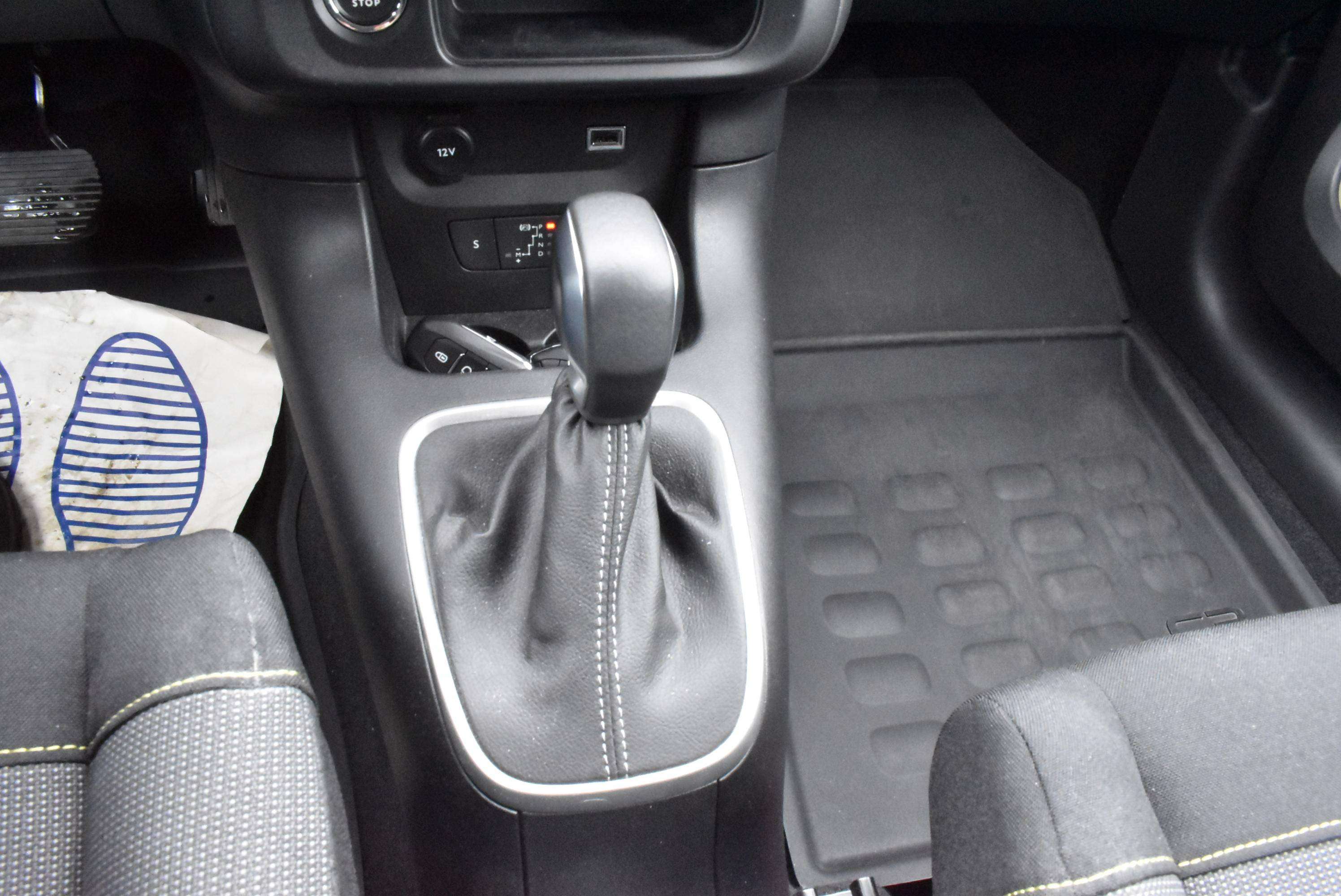 Citroen C3 1.2i Shine EAT6 ***12M GARANTIE*** 7.000KM!!!