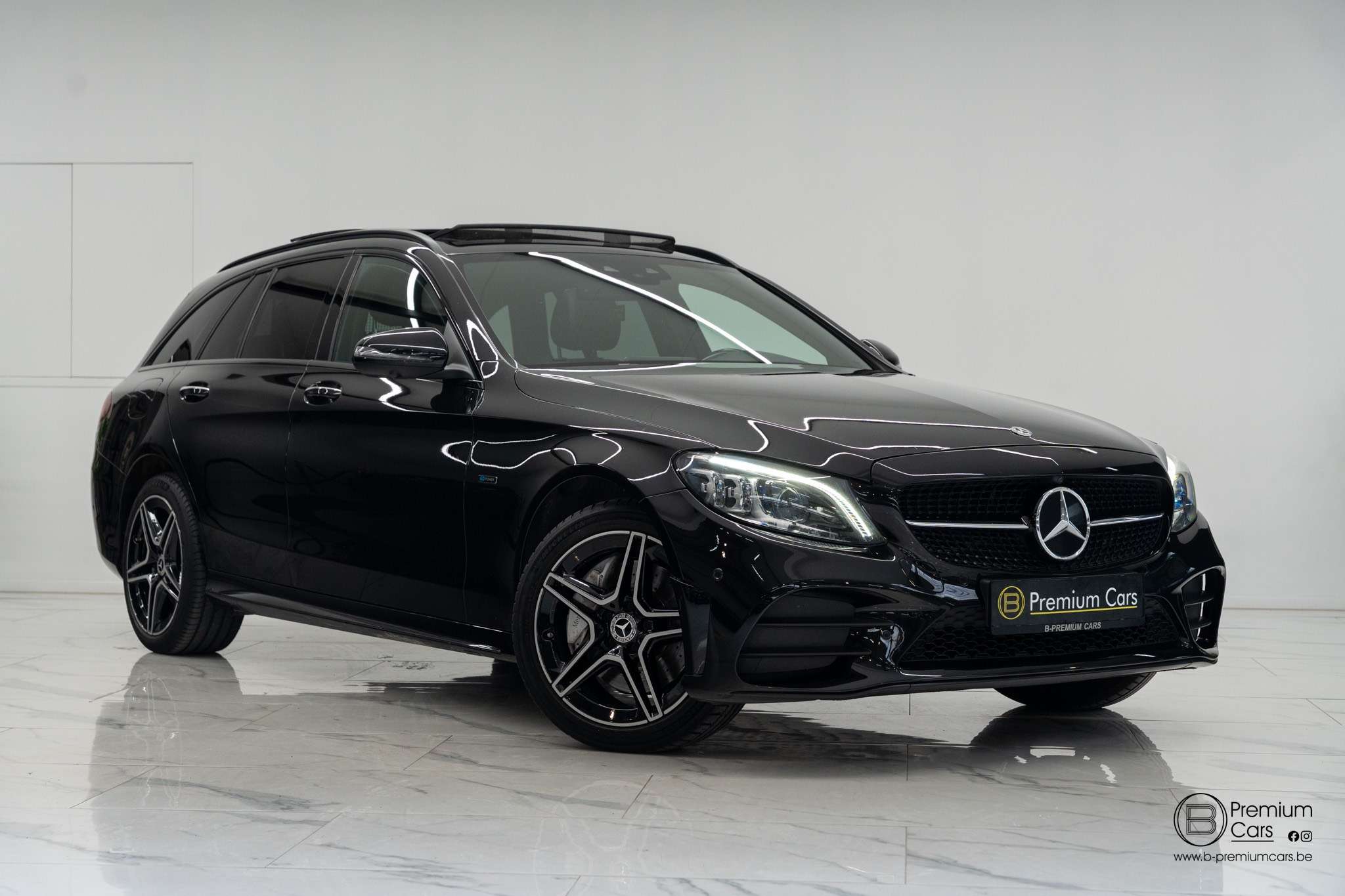 Mercedes-Benz C 300 de break AMG line! Night, Burmester, Sfeer, 360°!