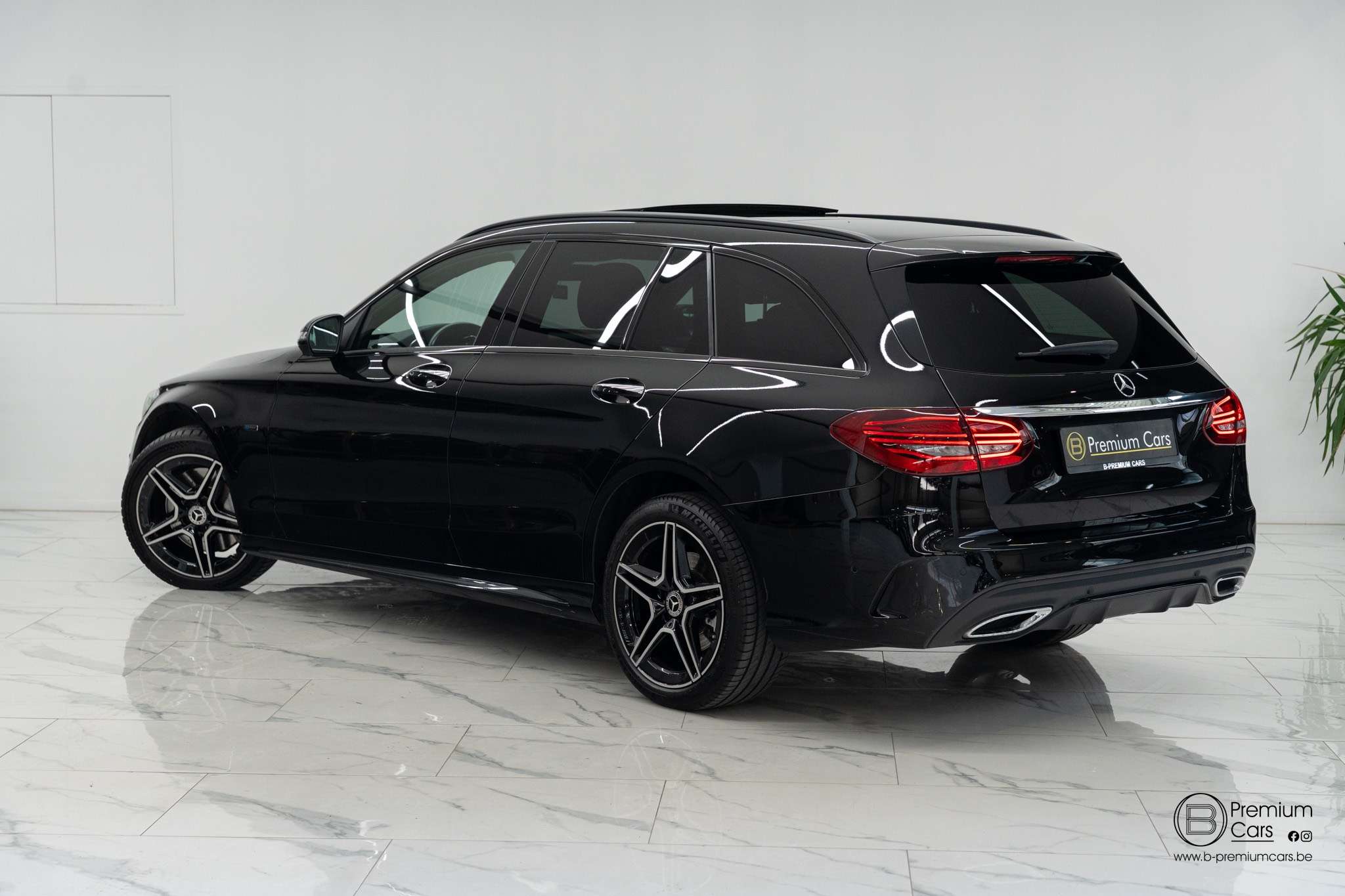Mercedes-Benz C 300 de break AMG line! Night, Burmester, Sfeer, 360°!