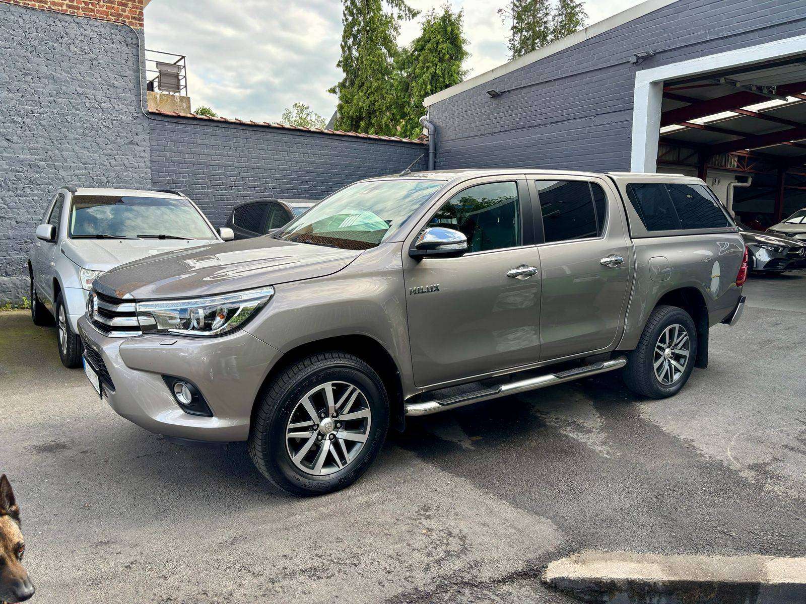 Toyota Hilux 2.4/4WD/New condition/Lounge/33.500 Netto/1.Owner/Belgium Car