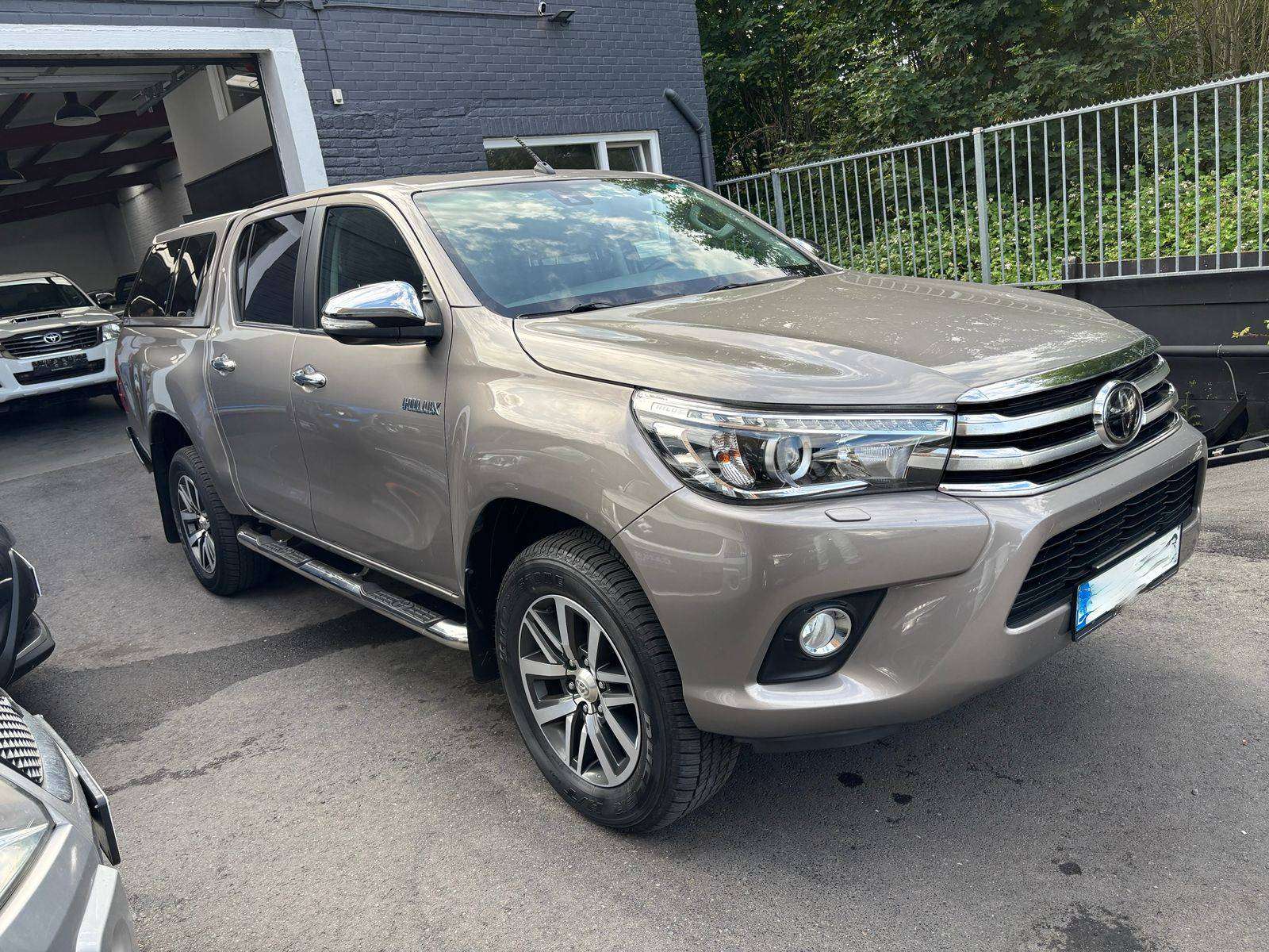 Toyota Hilux 2.4/4WD/New condition/Lounge/33.500 Netto/1.Owner/Belgium Car