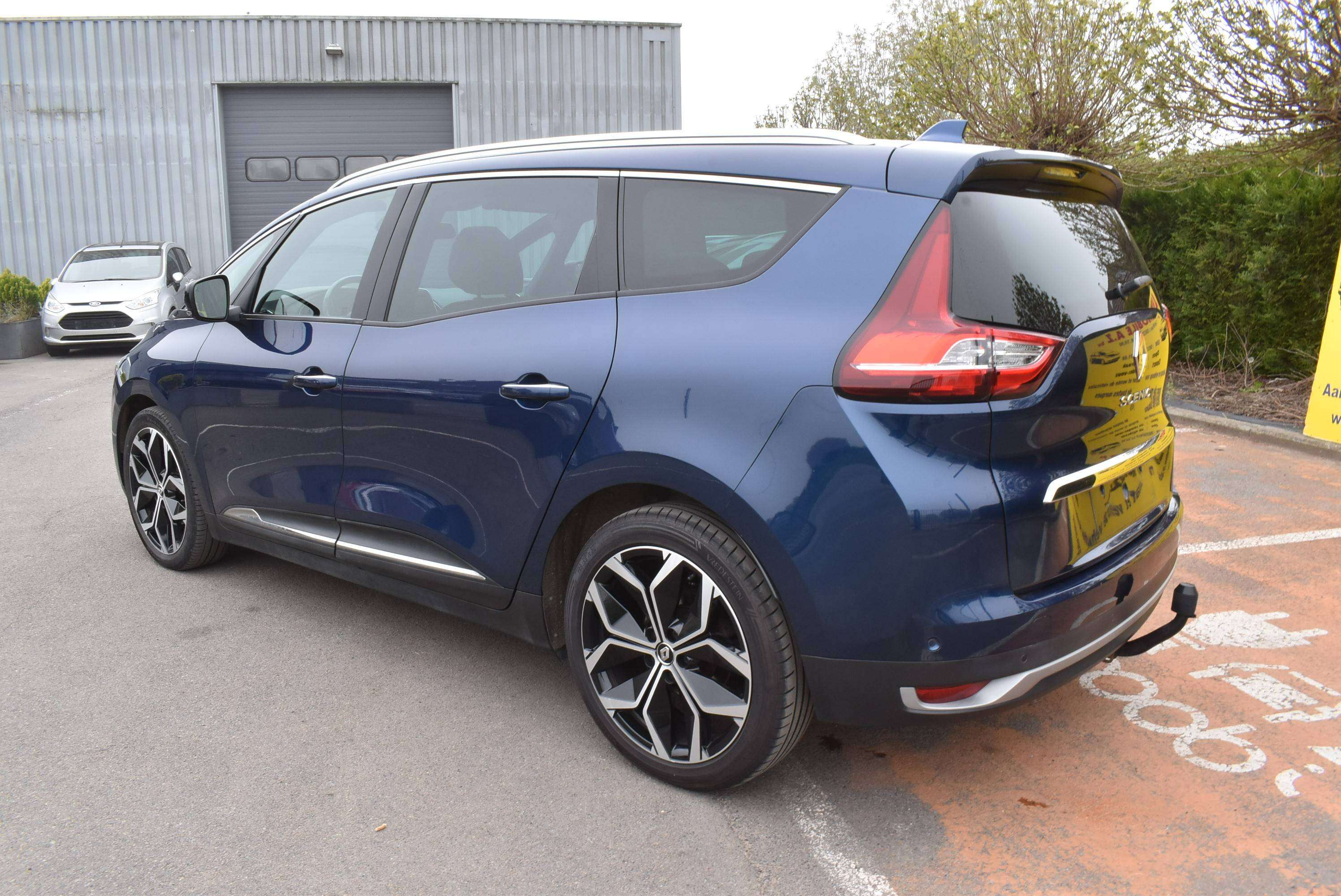 Renault Grand Scenic Intens EDC 7PL/Pano ***12M GARANTIE*** 71.000KM!