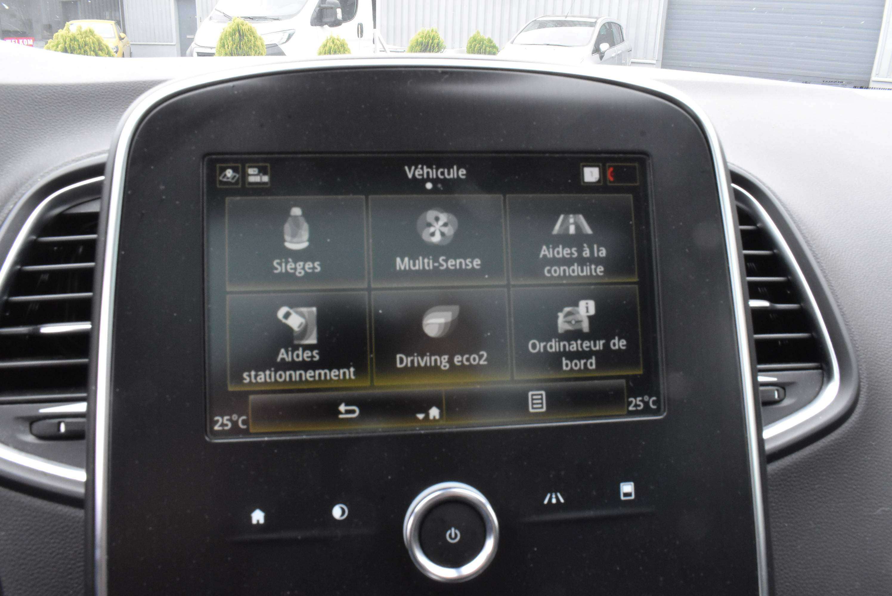 Renault Grand Scenic Intens EDC 7PL/Pano ***12M GARANTIE*** 71.000KM!