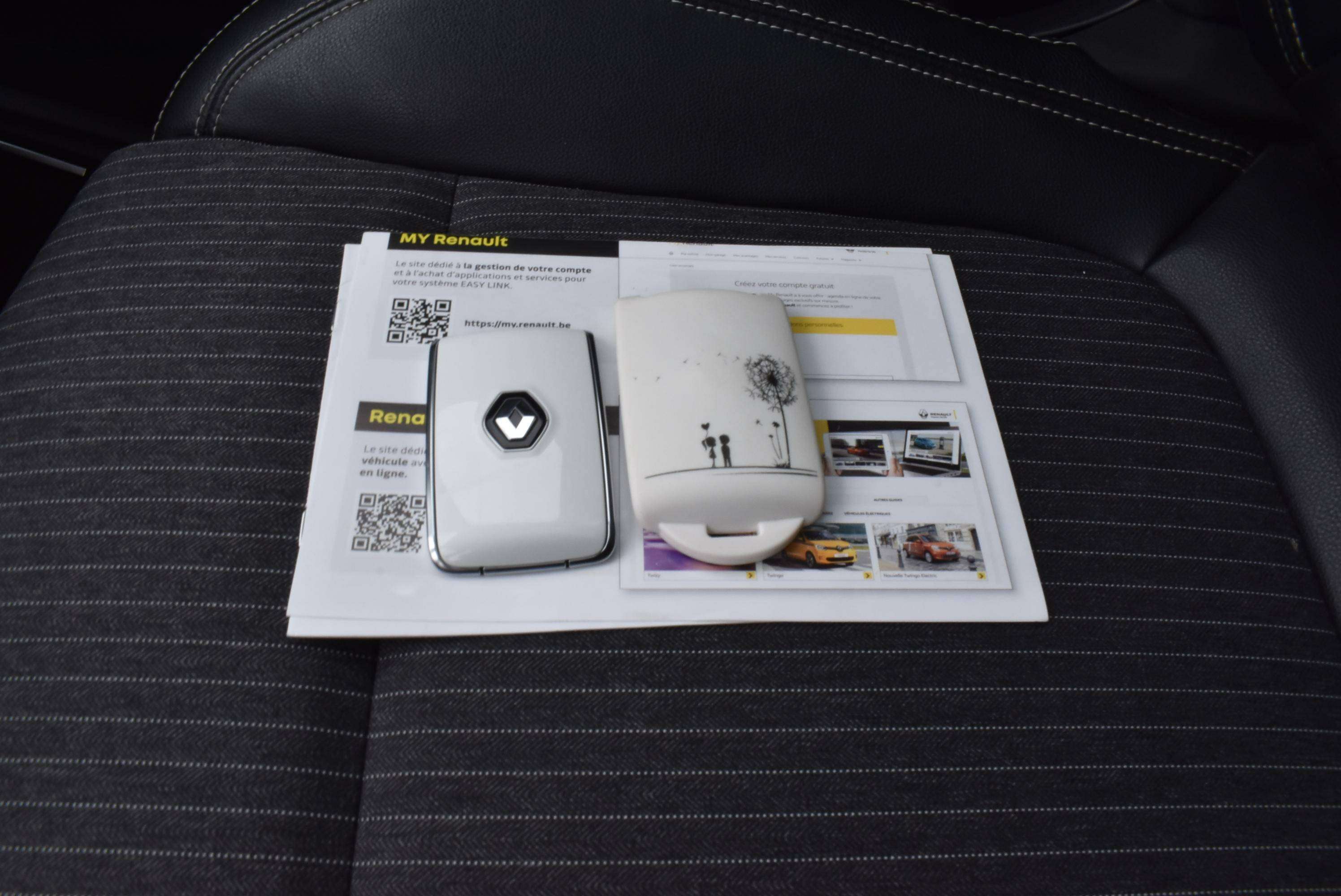 Renault Grand Scenic Intens EDC 7PL/Pano ***12M GARANTIE*** 71.000KM!
