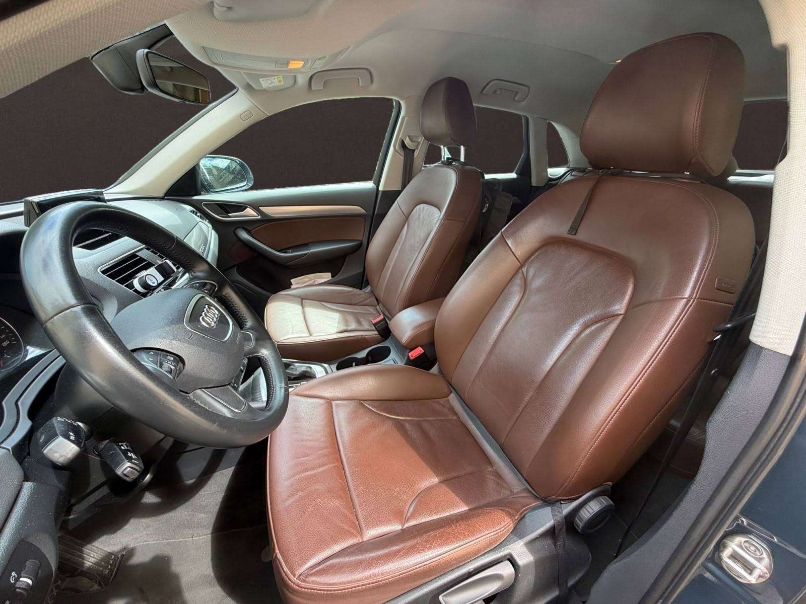 Audi Q3 Q3 2.0 TDi Quattro Sport / Véhicule belge / Cuir / Garantie 12 mois valable chez Audi