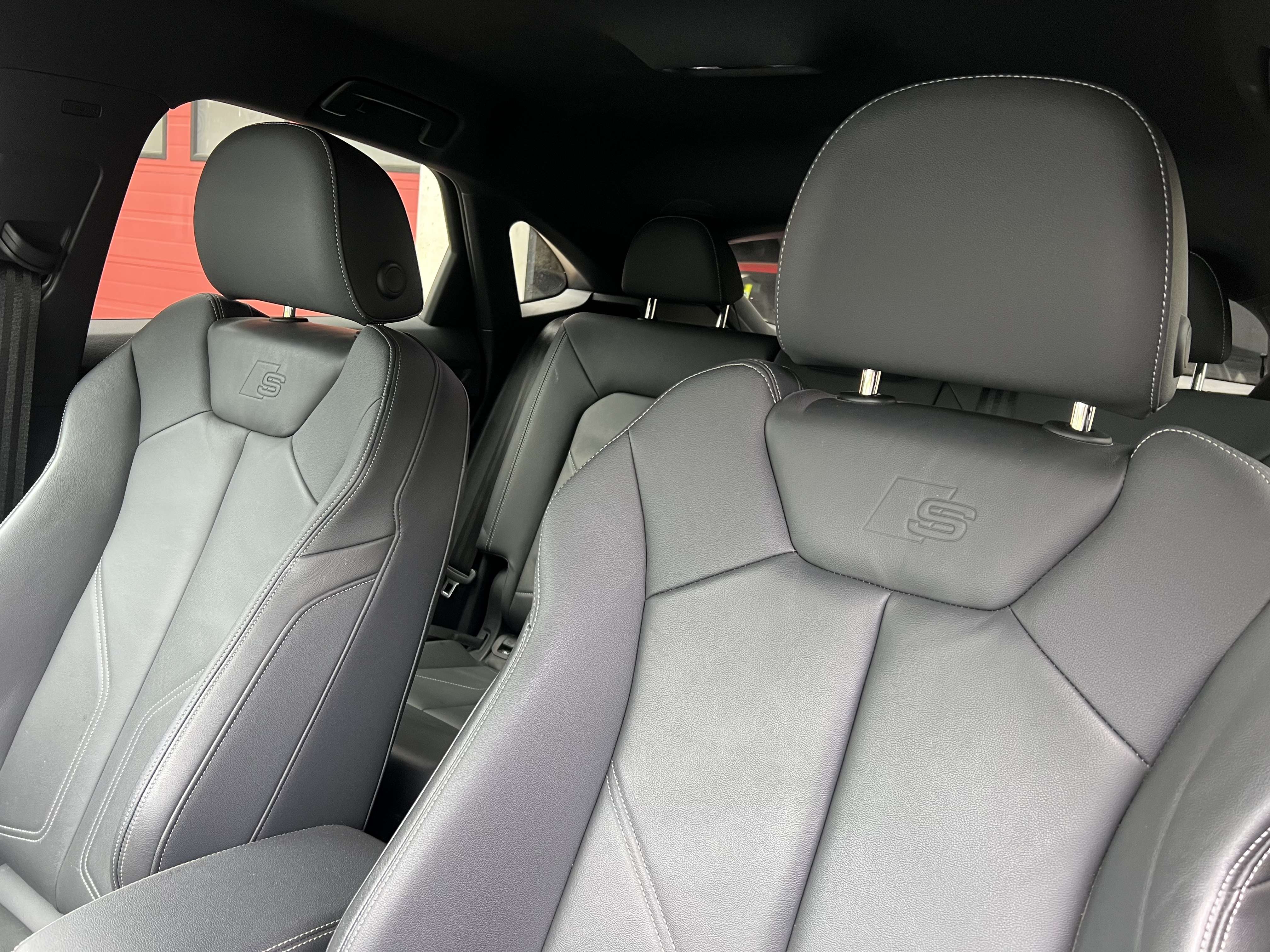 Audi Q3 PHEV 45 TFSIe Attraction S tron / Full Options