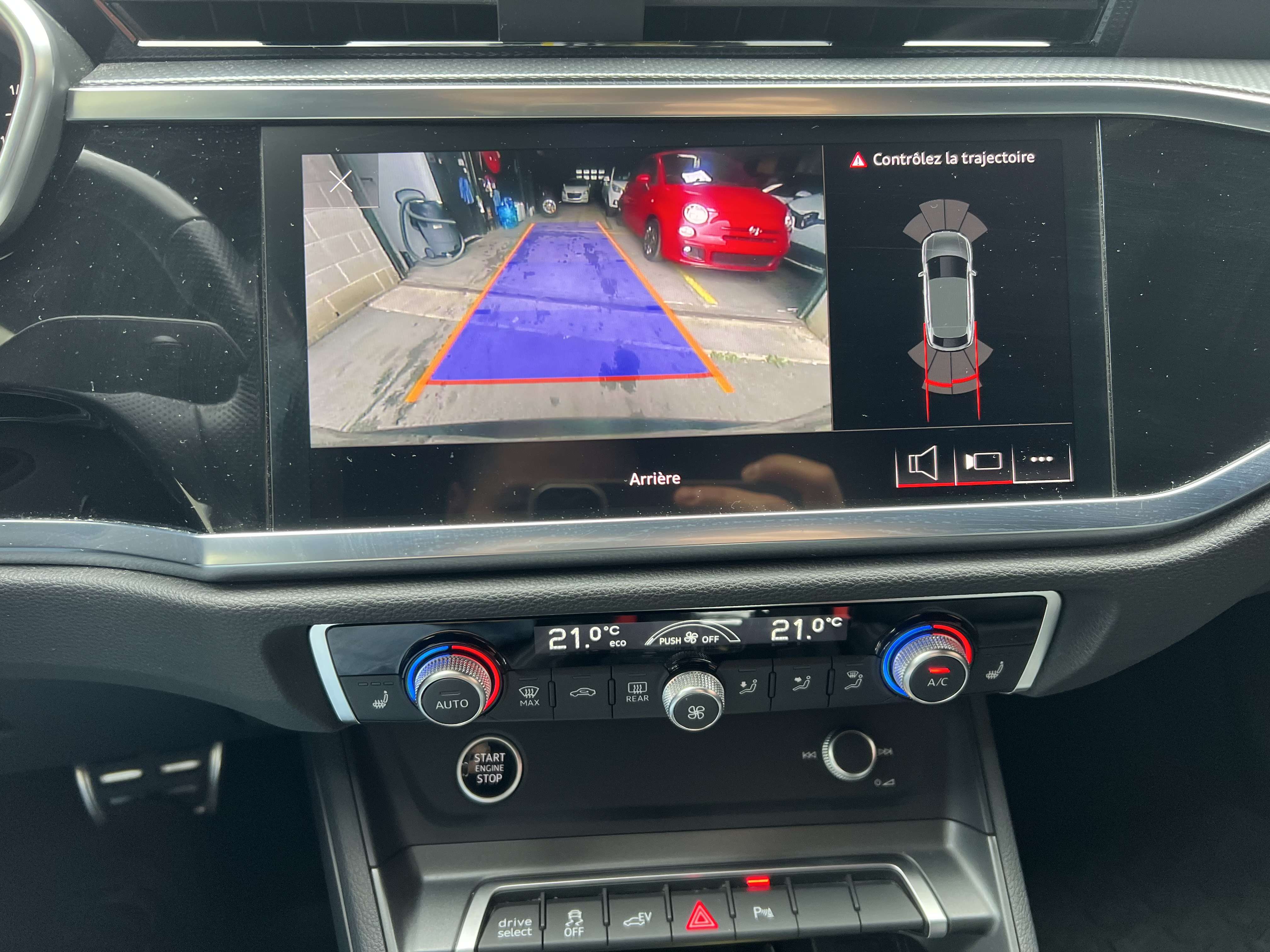 Audi Q3 PHEV 45 TFSIe Attraction S tron / Full Options