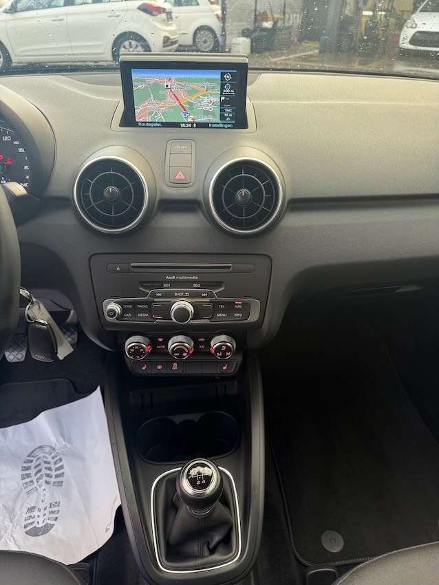 Audi A1 A1 1.0 TFSI ultra, Airco, Navigatie, Pdc, Enorm zuinig + 12m Garantie
