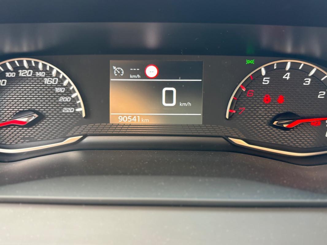 Peugeot 2008 ACTVE BUSINESS 1.5 BlueHDi 16V S&S 110 cv