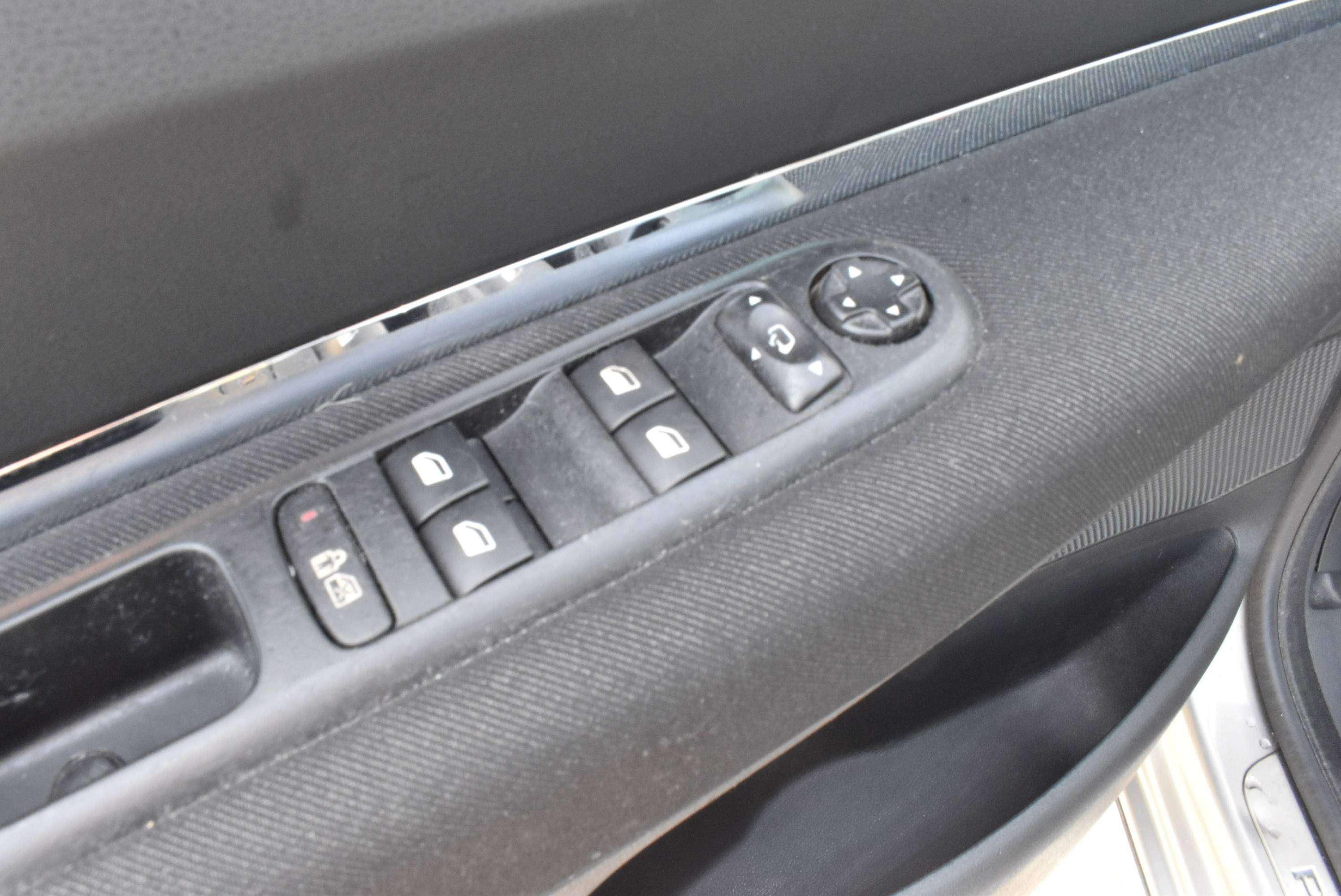Peugeot 3008 2.0 e-HDi Premium Pack Airco/Pano