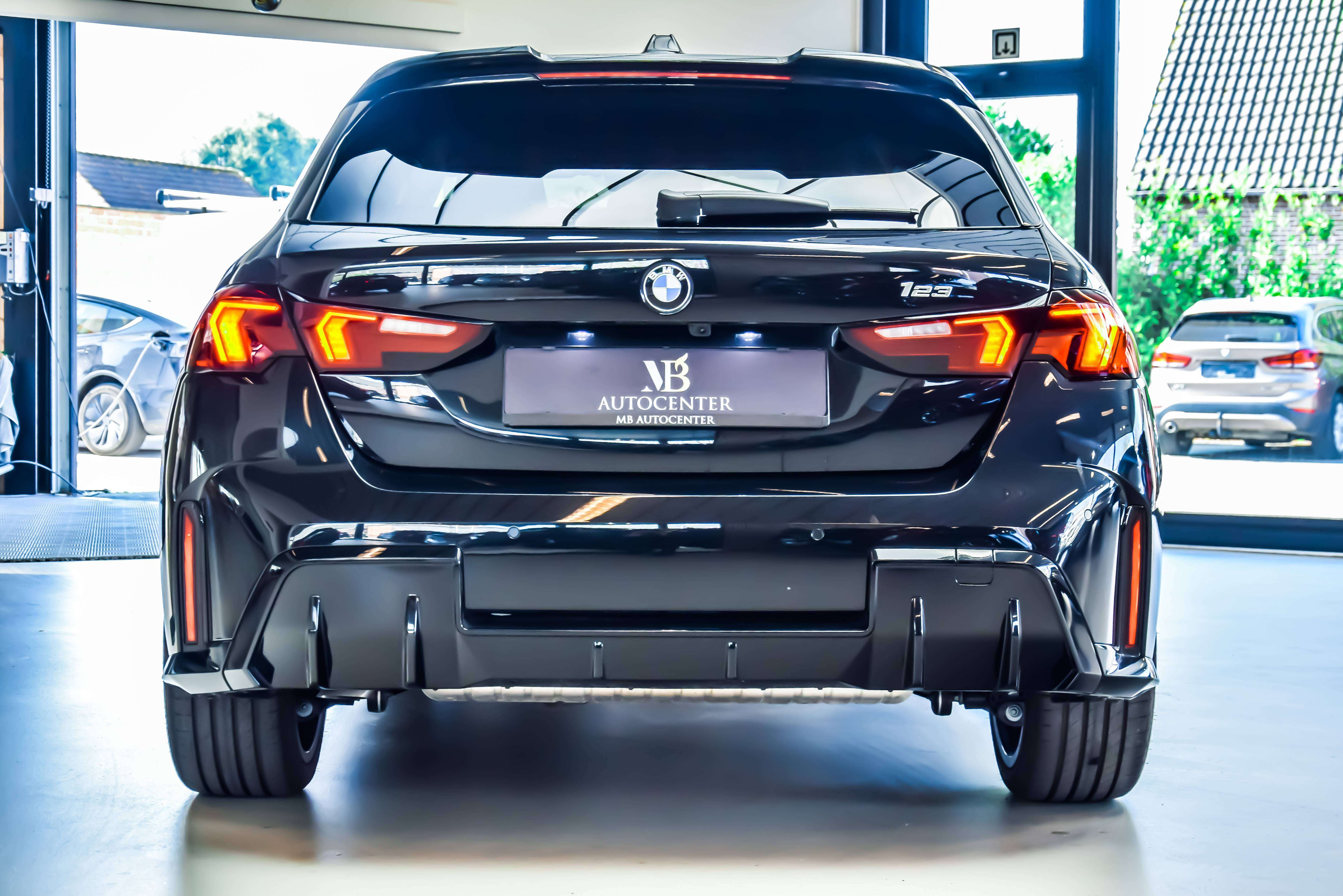 BMW 123 iA xDrive M-Sport Night Edition 06/2025