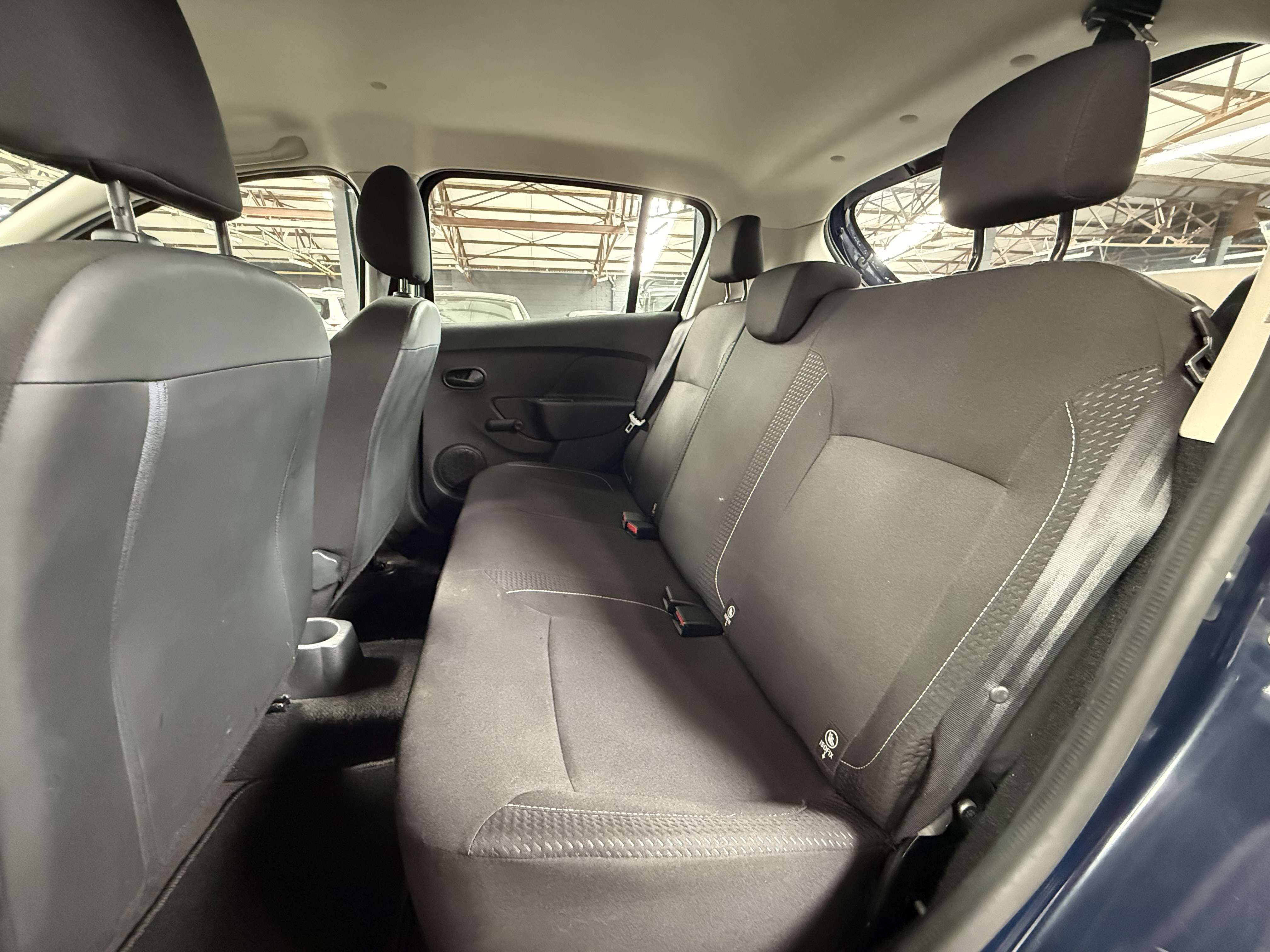 Dacia Sandero 1.0i * 68.500 KM * RADIO * USB * GAANTIE