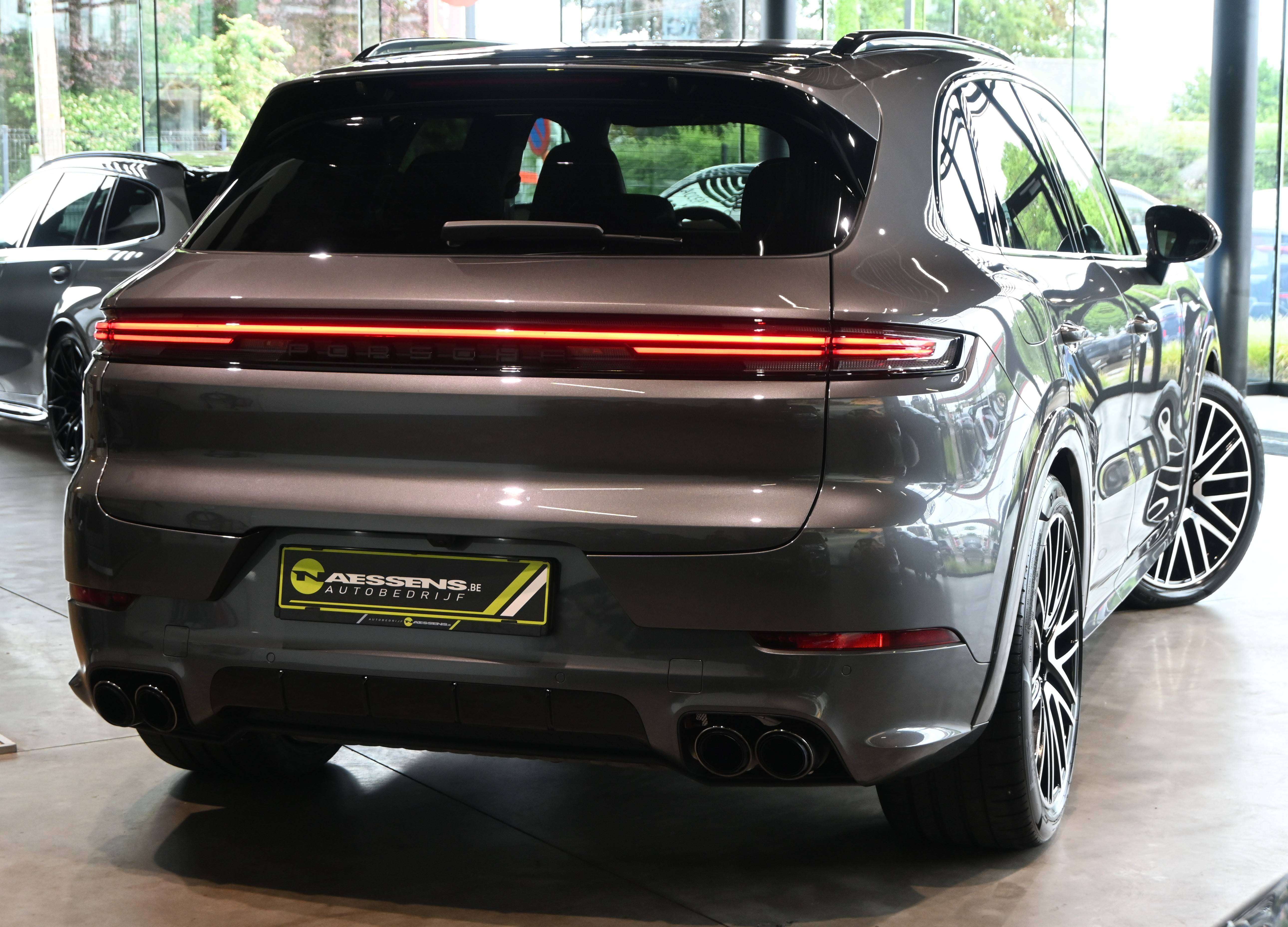 Porsche Cayenne S 4.0 V8 **PANO/CHRONO/BOSE/360°/ACC/PASM/TREKHAAK/MATRIX**
