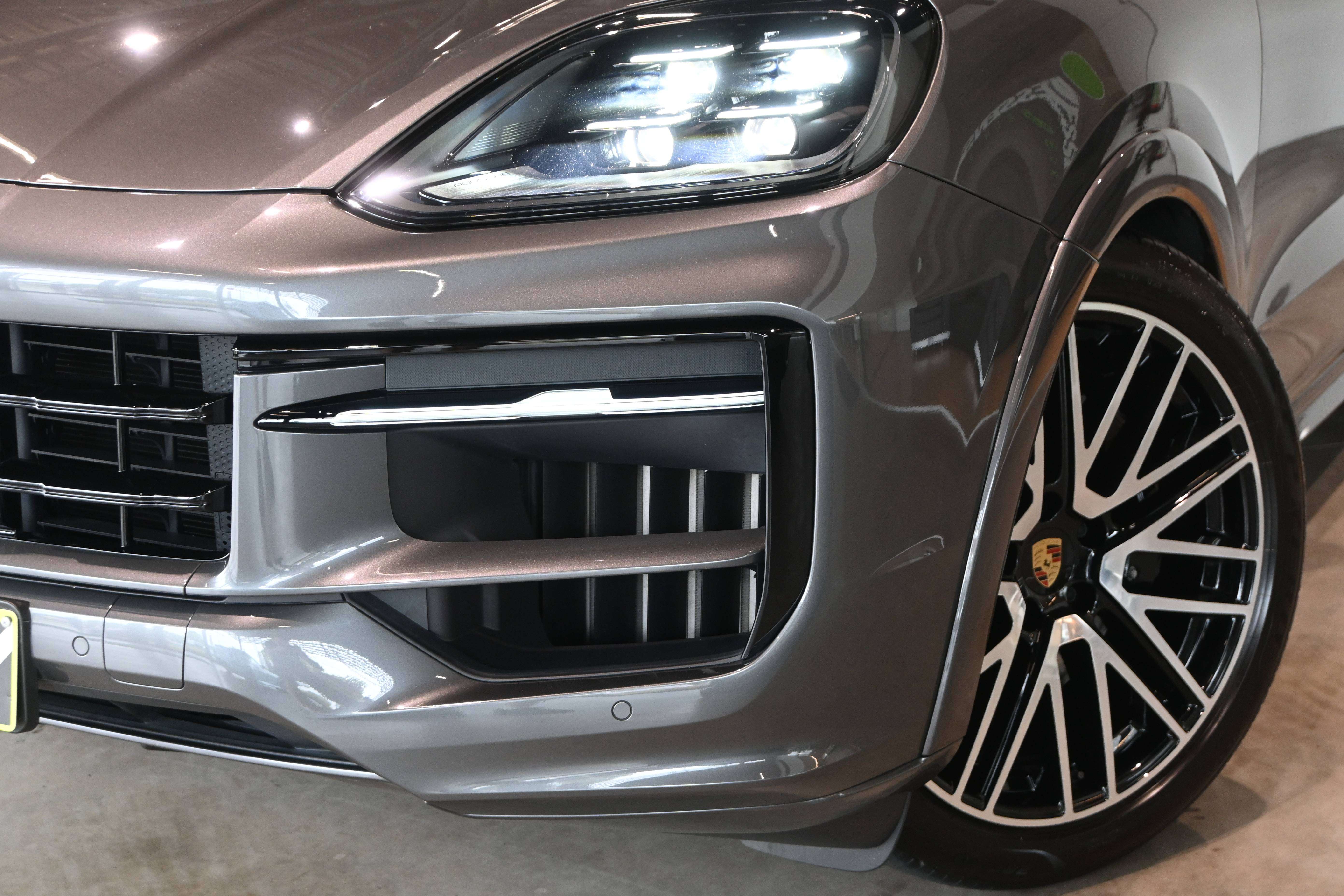 Porsche Cayenne S 4.0 V8 **PANO/CHRONO/BOSE/360°/ACC/PASM/TREKHAAK/MATRIX**