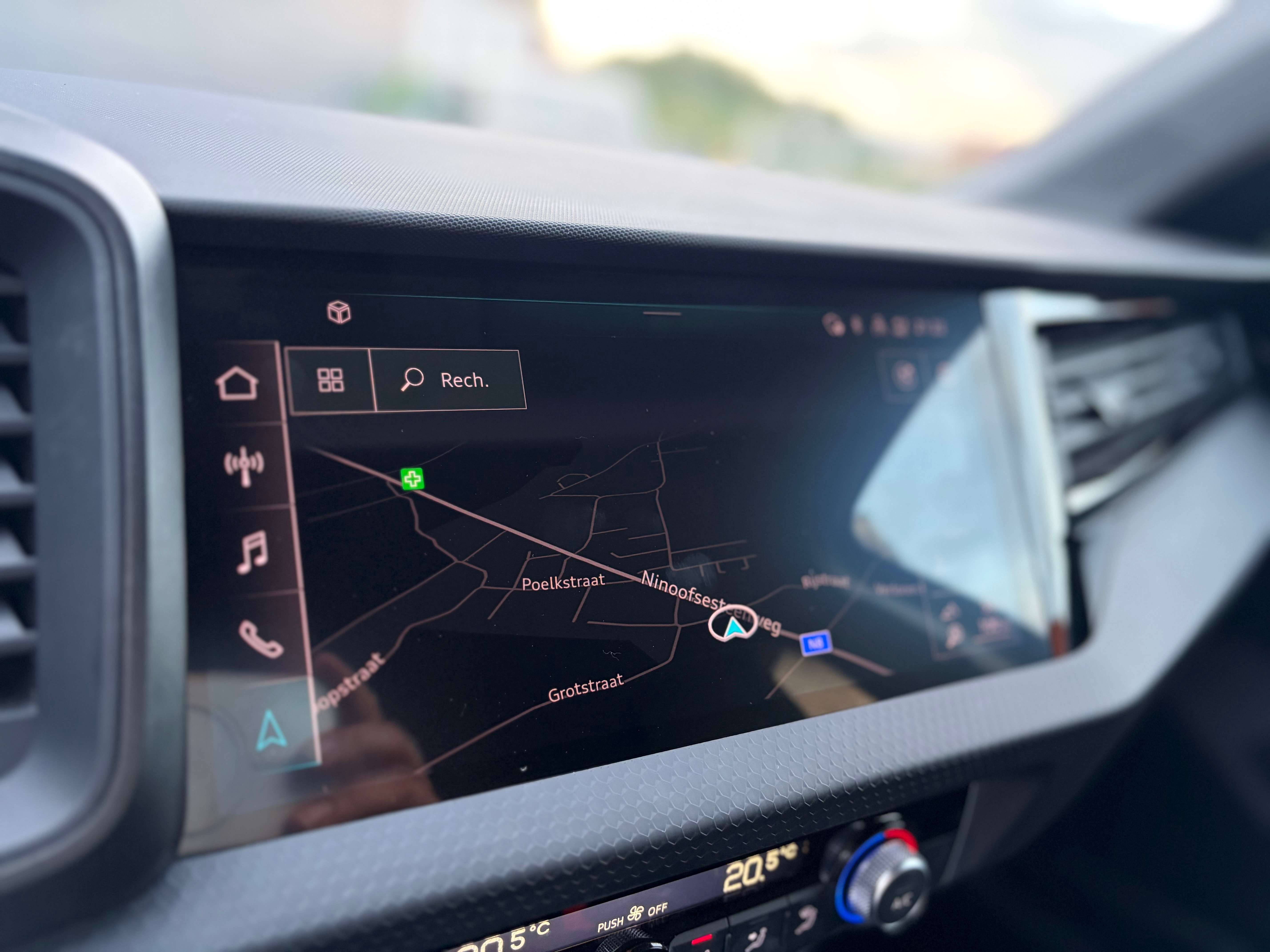 Audi A1 Sportback 25 TFSI Attraction 1Hand CarPass Carnet thumbnail