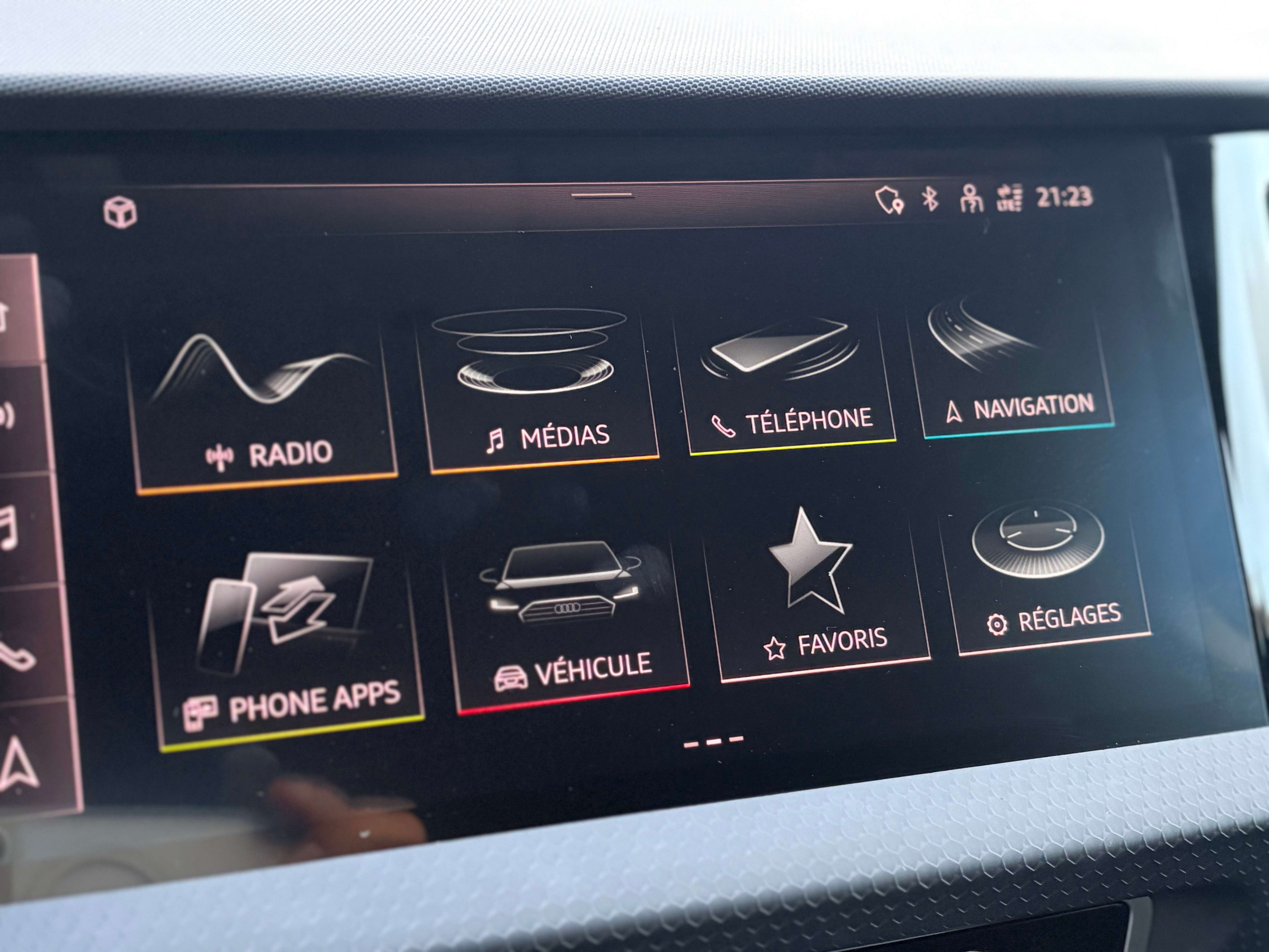 Audi A1 Sportback 25 TFSI Attraction 1Hand CarPass Carnet thumbnail