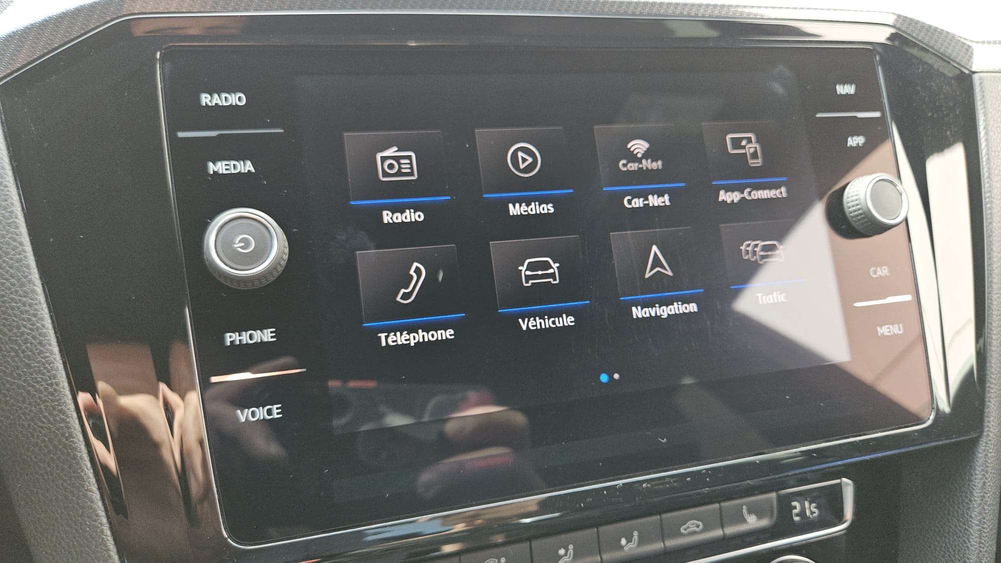 Volkswagen Arteon *** 1.5 TSI - R-Line - DSG - Camera - Garantie *** thumbnail