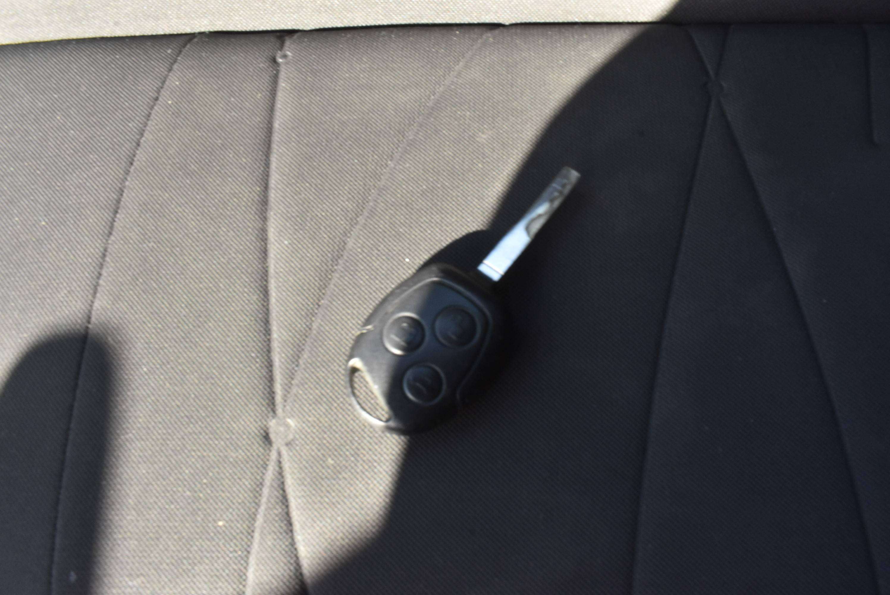 Ford Fiesta 1.25i Ambiente Airco ***12M GARANTIE***