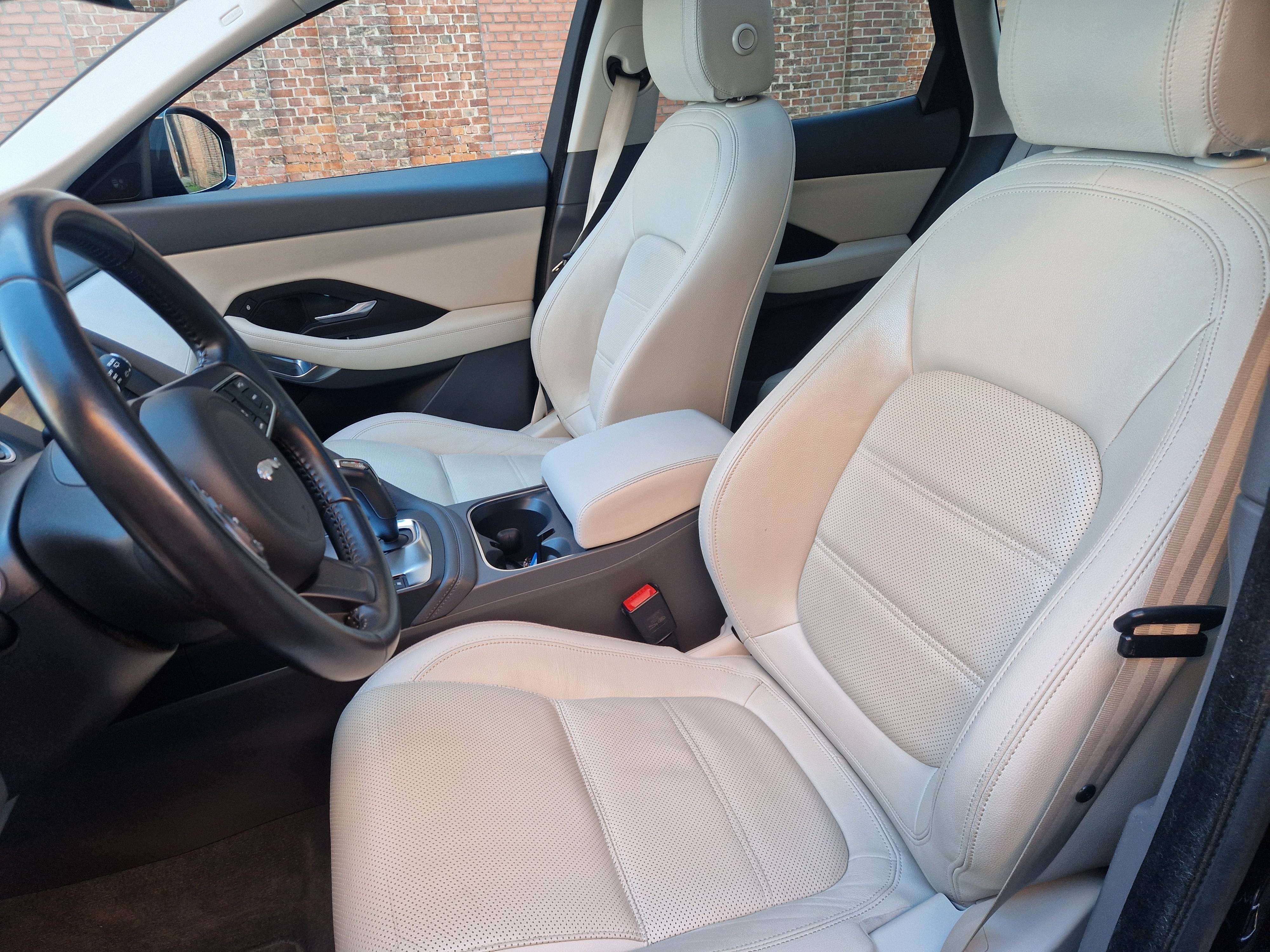 Jaguar E-Pace E-Pace 2.0 Turbo