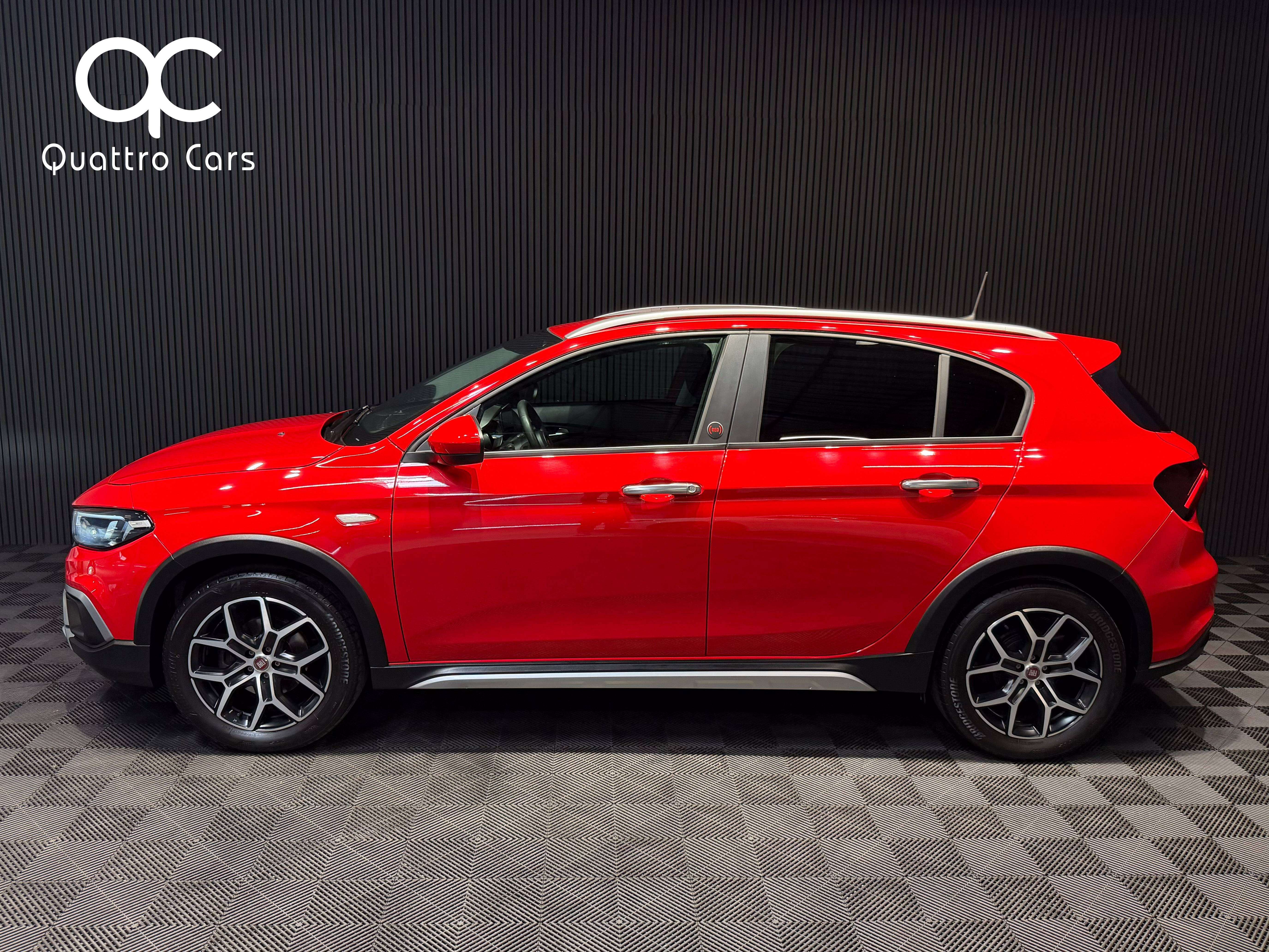 Fiat Tipo Cross Garmin 1.0T Essence - Grand écran - Car play - Camera - New lift