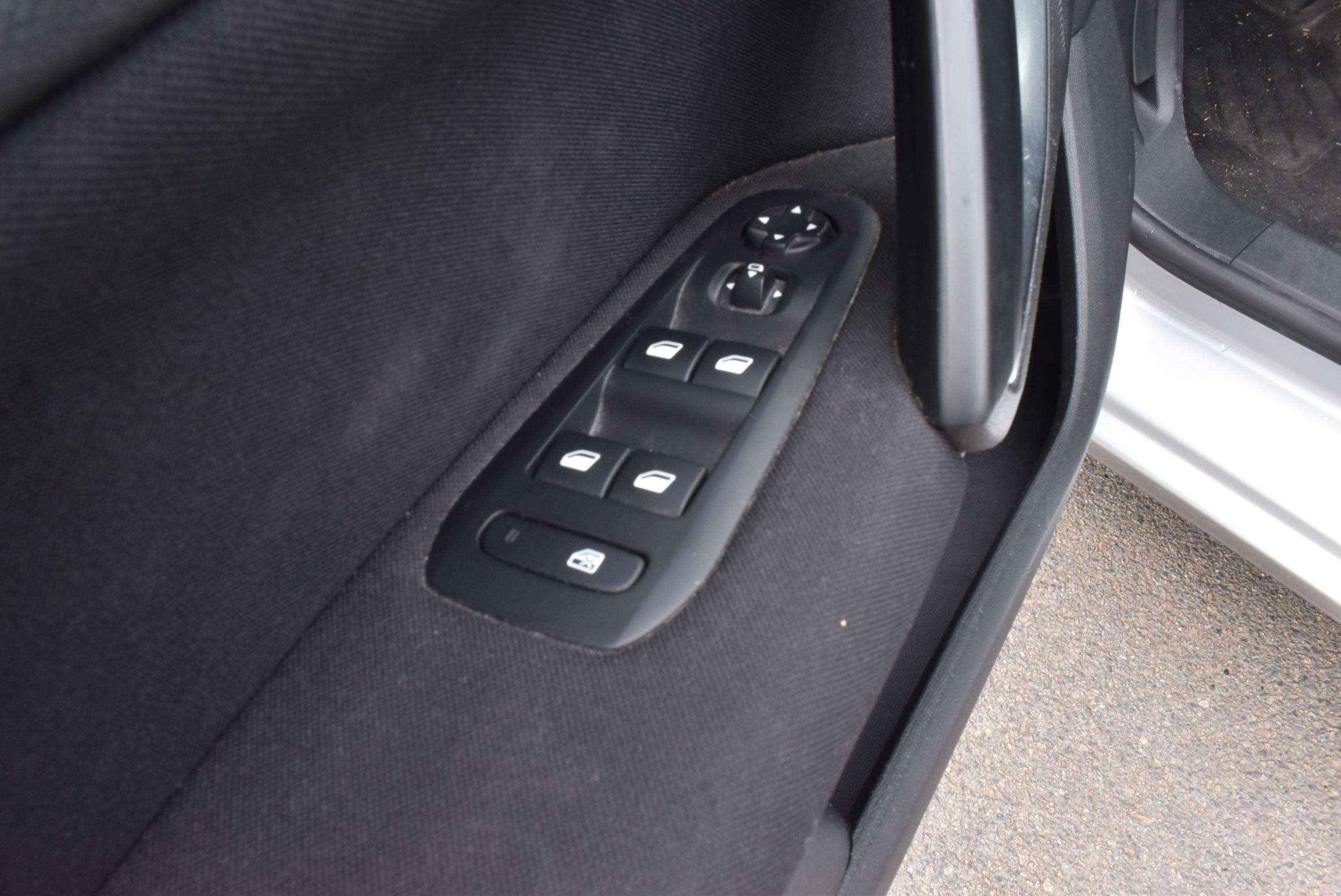 Peugeot 308 1.2i Allure GPS/Airco
