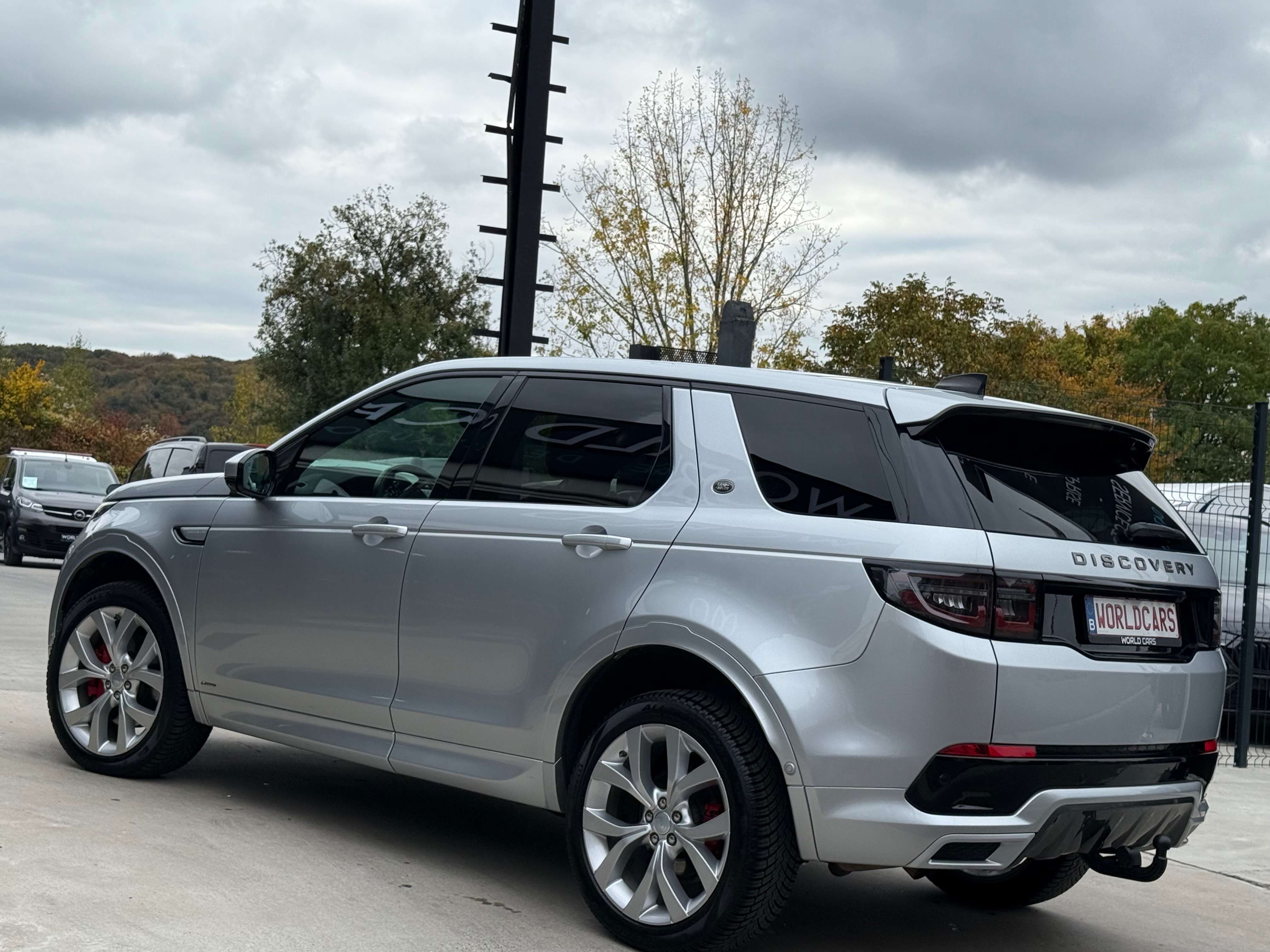 Land Rover Discovery Sport 2.0D 150CV 4WD R-DYNAMIC TOIT PANO - CAM360° - NAVIGATION - LINE ASSIST - ANGLES MORT - FULL OPTIONS