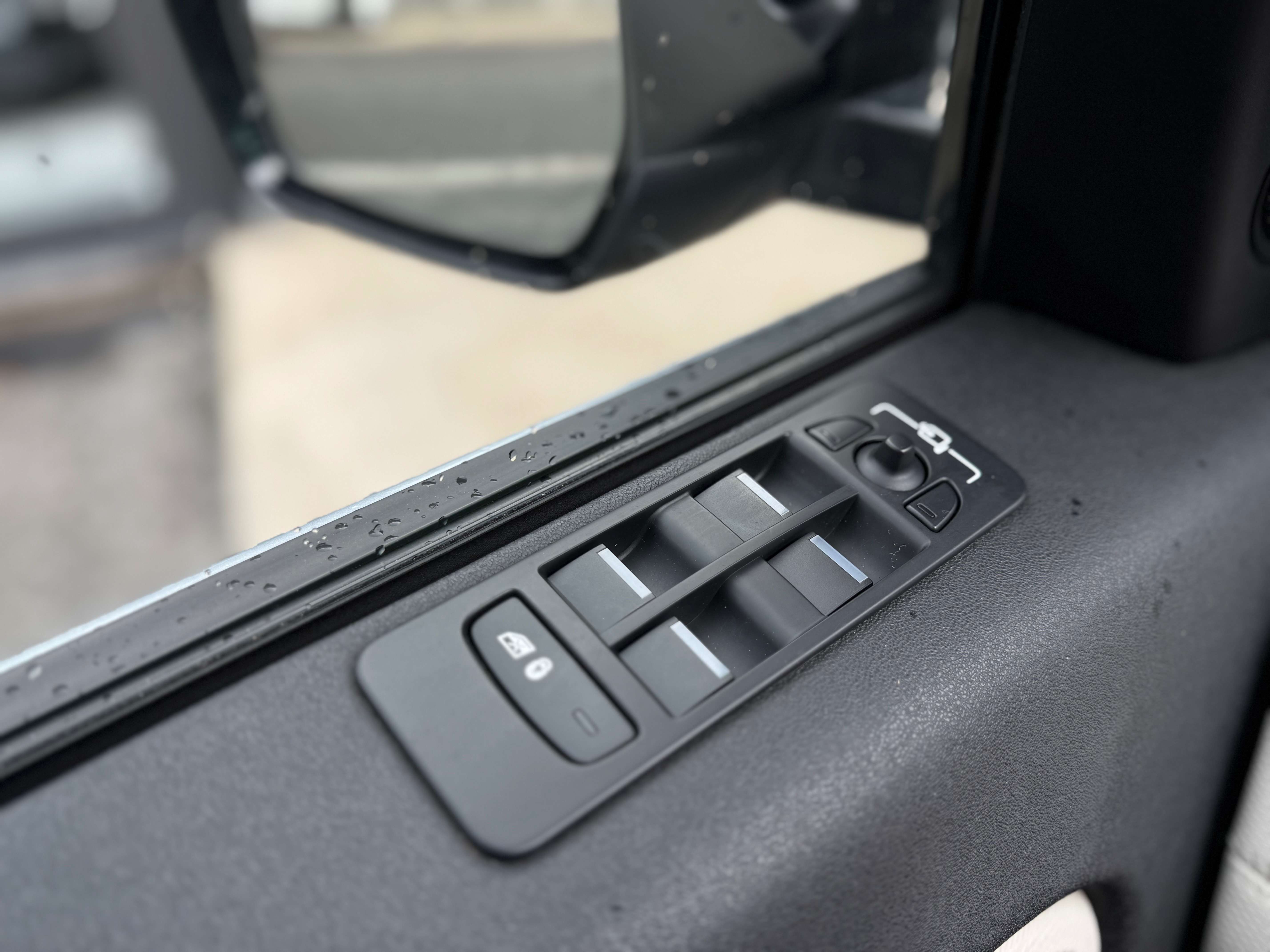 Land Rover Discovery Sport 2.0D 150CV 4WD R-DYNAMIC TOIT PANO - CAM360° - NAVIGATION - LINE ASSIST - ANGLES MORT - FULL OPTIONS