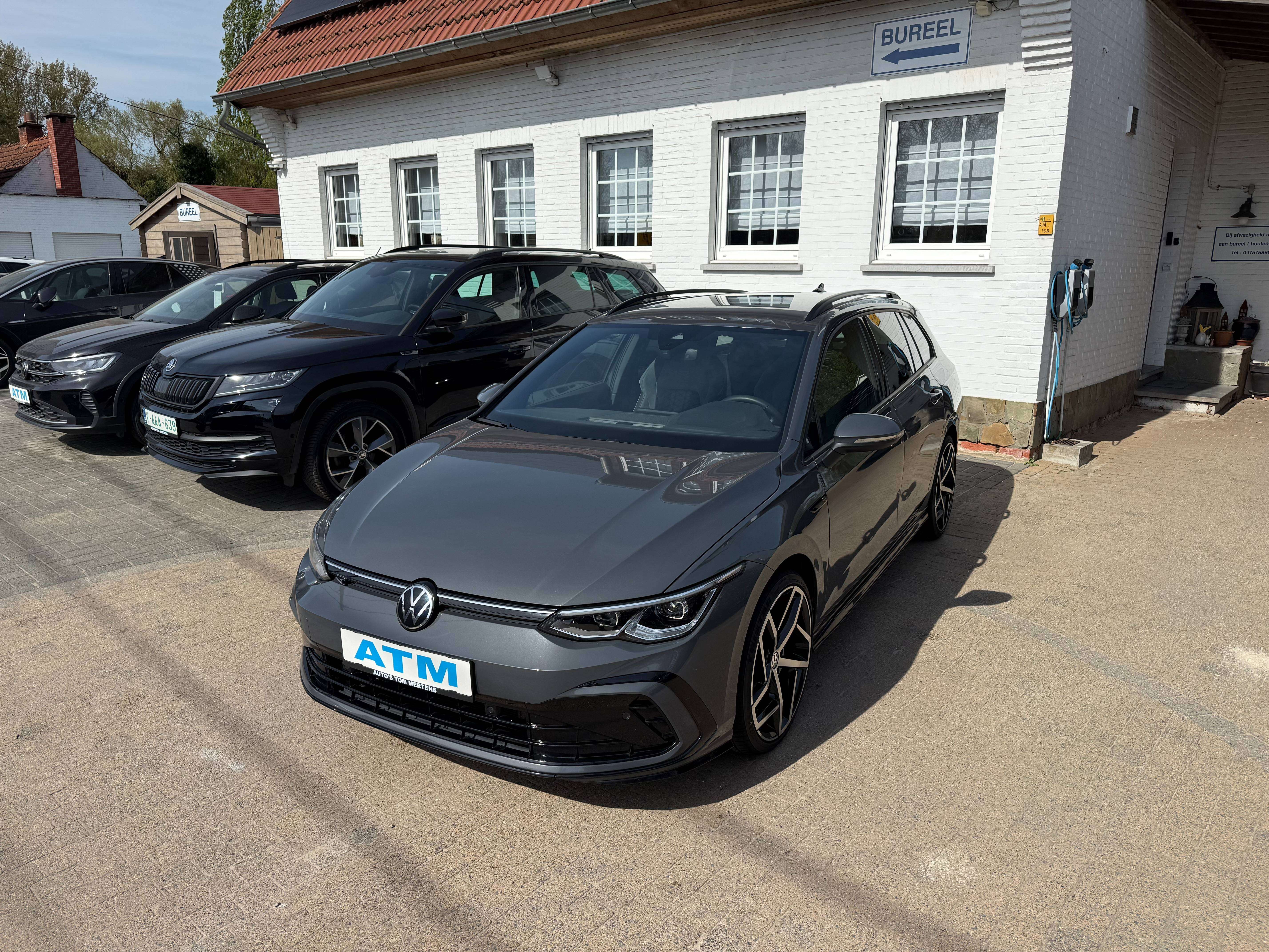 Volkswagen Golf Variant Golf SW 2.0 TDi R-Line DSG/ 2 x R-line/ Navi/ACC/el. wegkpdc V&A + camera/zetelverw./led lights/lane-front- side assist/