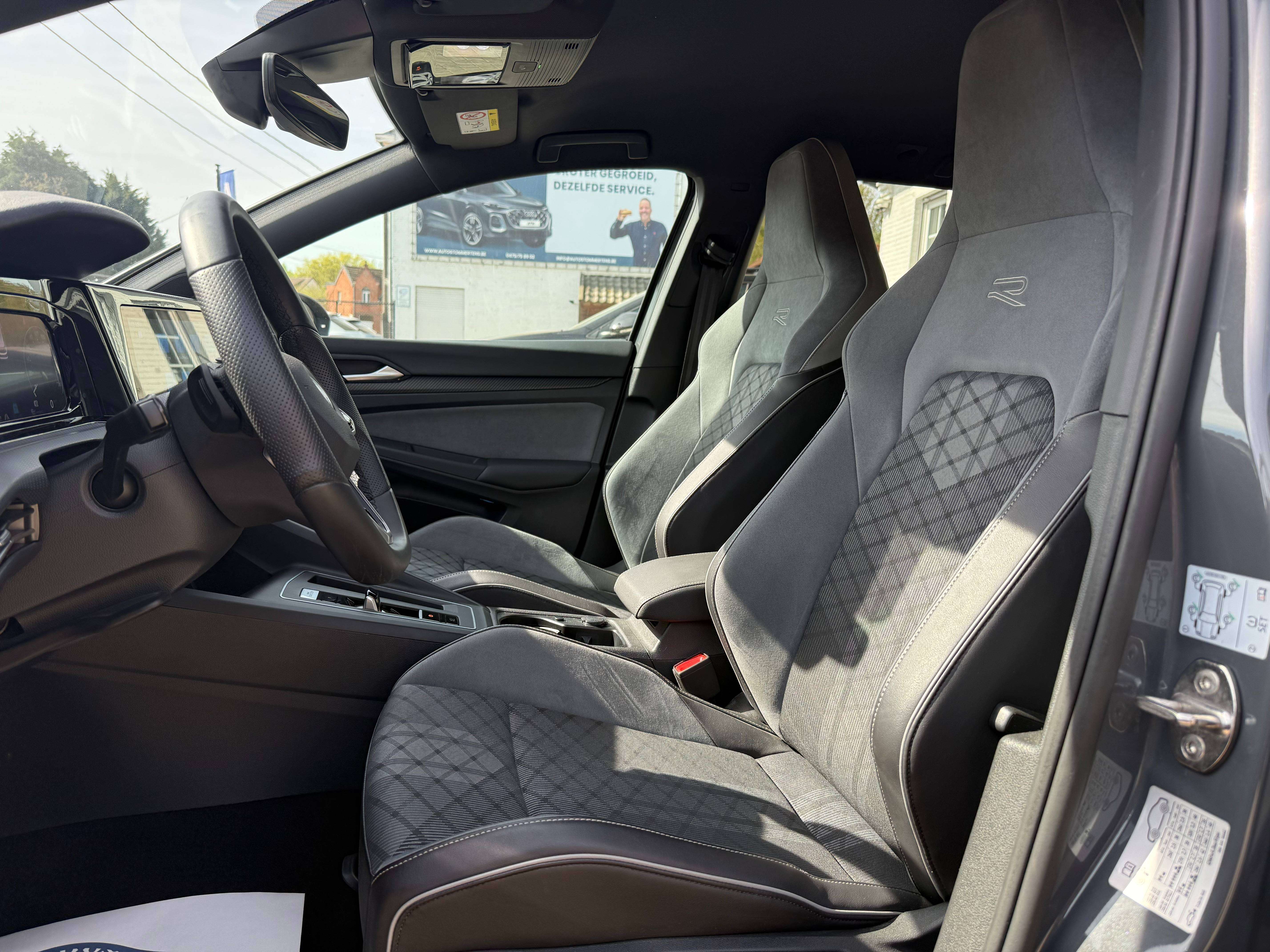 Volkswagen Golf Variant Golf SW 2.0 TDi R-Line DSG/ 2 x R-line/ Navi/ACC/el. wegkpdc V&A + camera/zetelverw./led lights/lane-front- side assist/