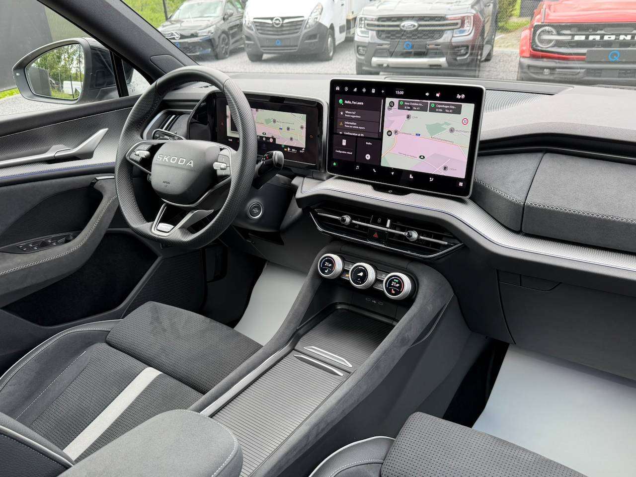 Skoda Kodiaq MHEV SPORTLINE PANO CANTON CAMERA CARPLAY SFEERVERLICHTING MEMORY SEATS