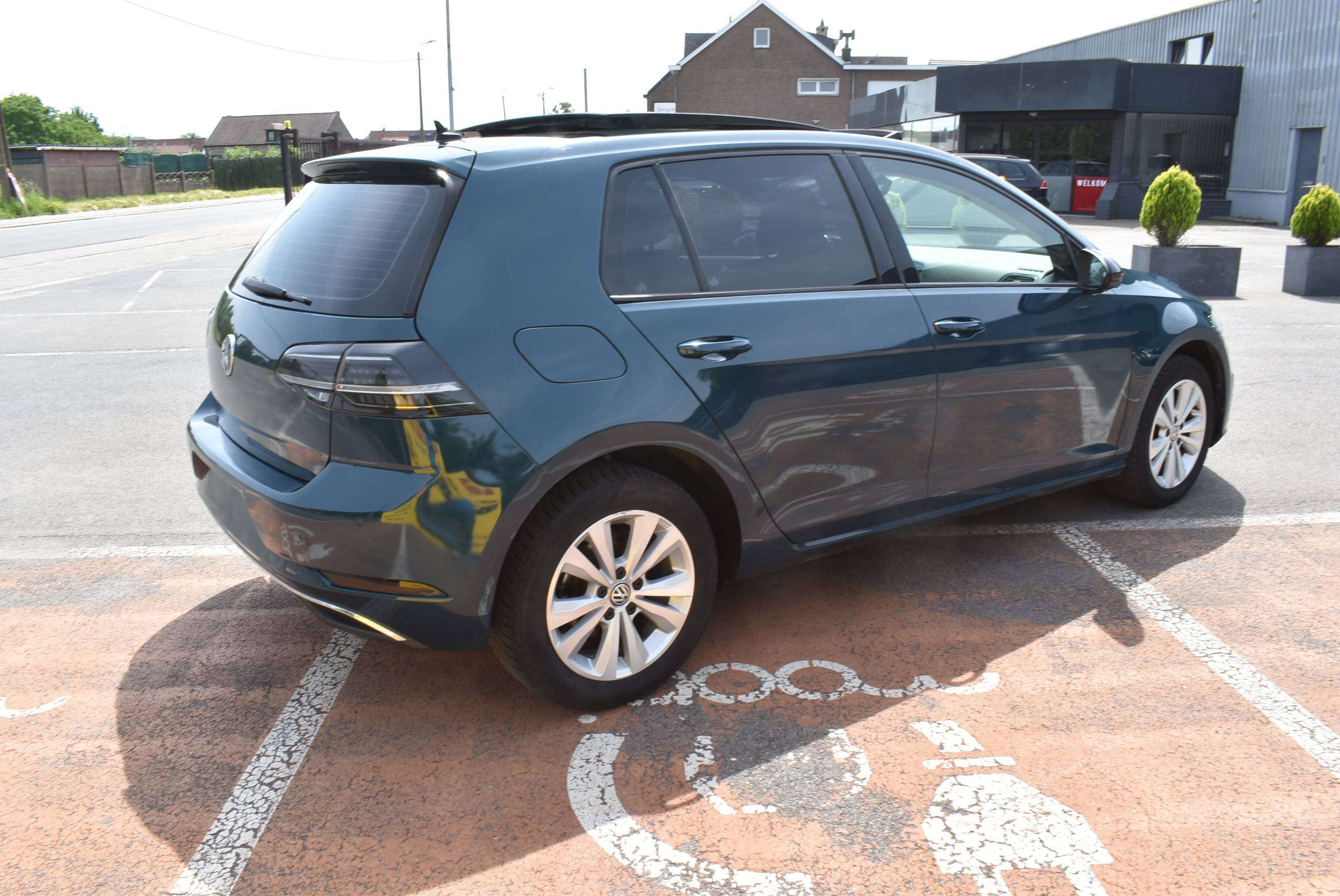 Volkswagen Golf 1.6 CR TDi BMT Highline Airco/GPS/CarPlay/Pano
