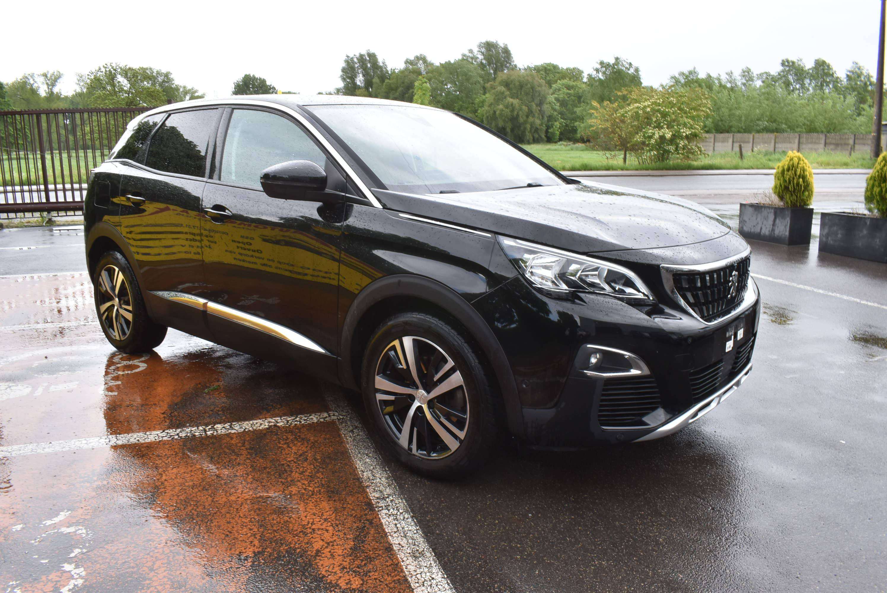 Peugeot 3008 1.2i Allure Airco/GPS/Carplay***12M GARANTIE***40.000KM!!!