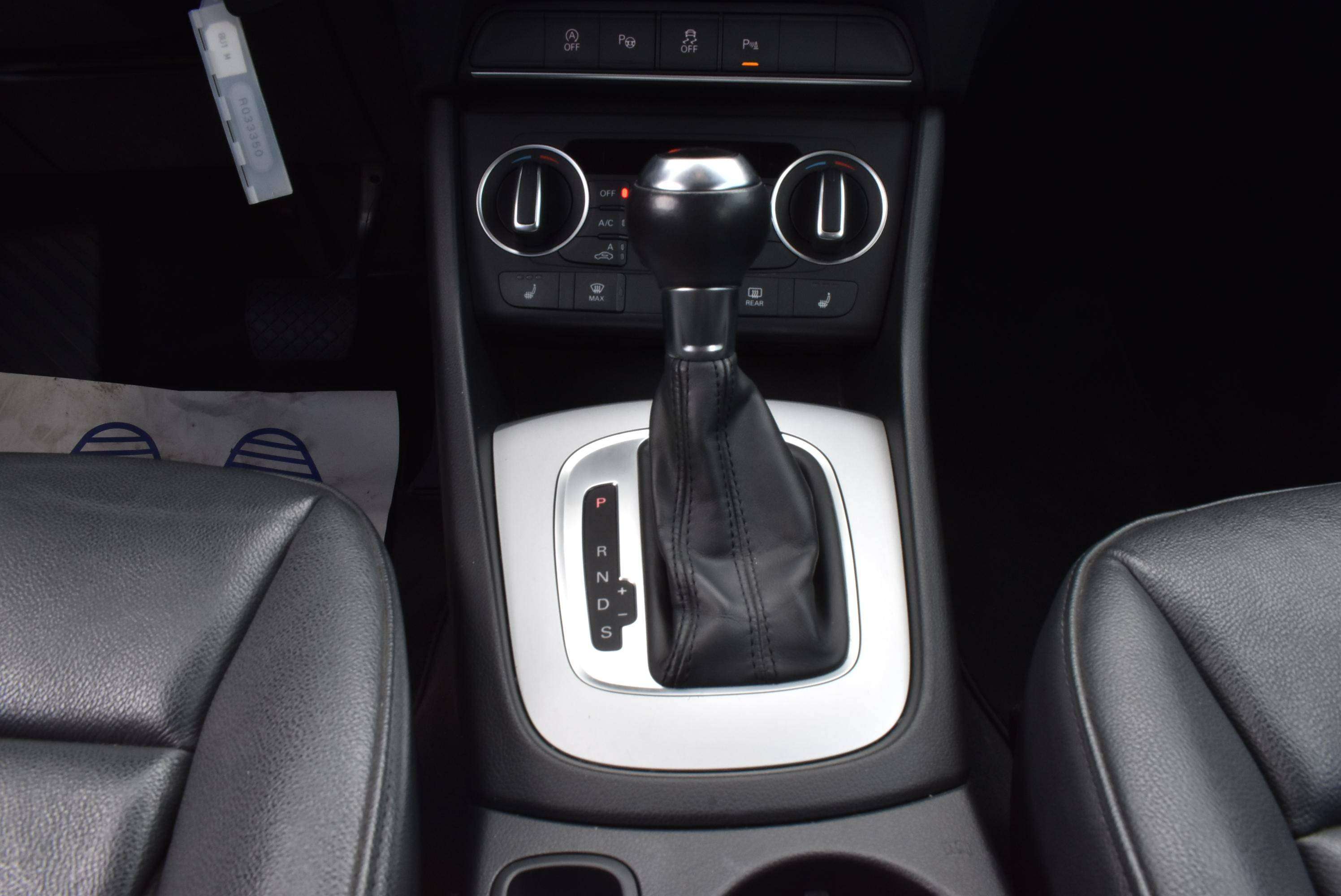 Audi Q3 2.0 TDi Quattro S tronic Xenon/Leder***12M GARANTIE***