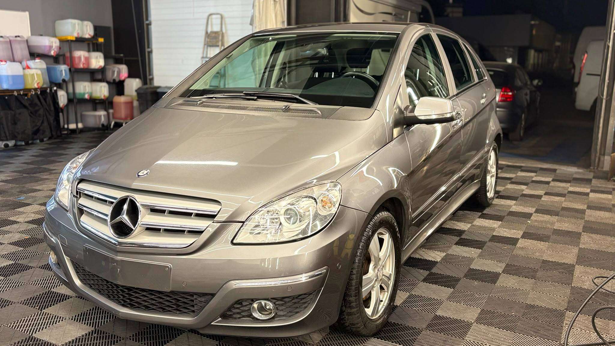 Mercedes-Benz B 180 DIESEL MANUEEL bj2011 5DEURS 150849KM