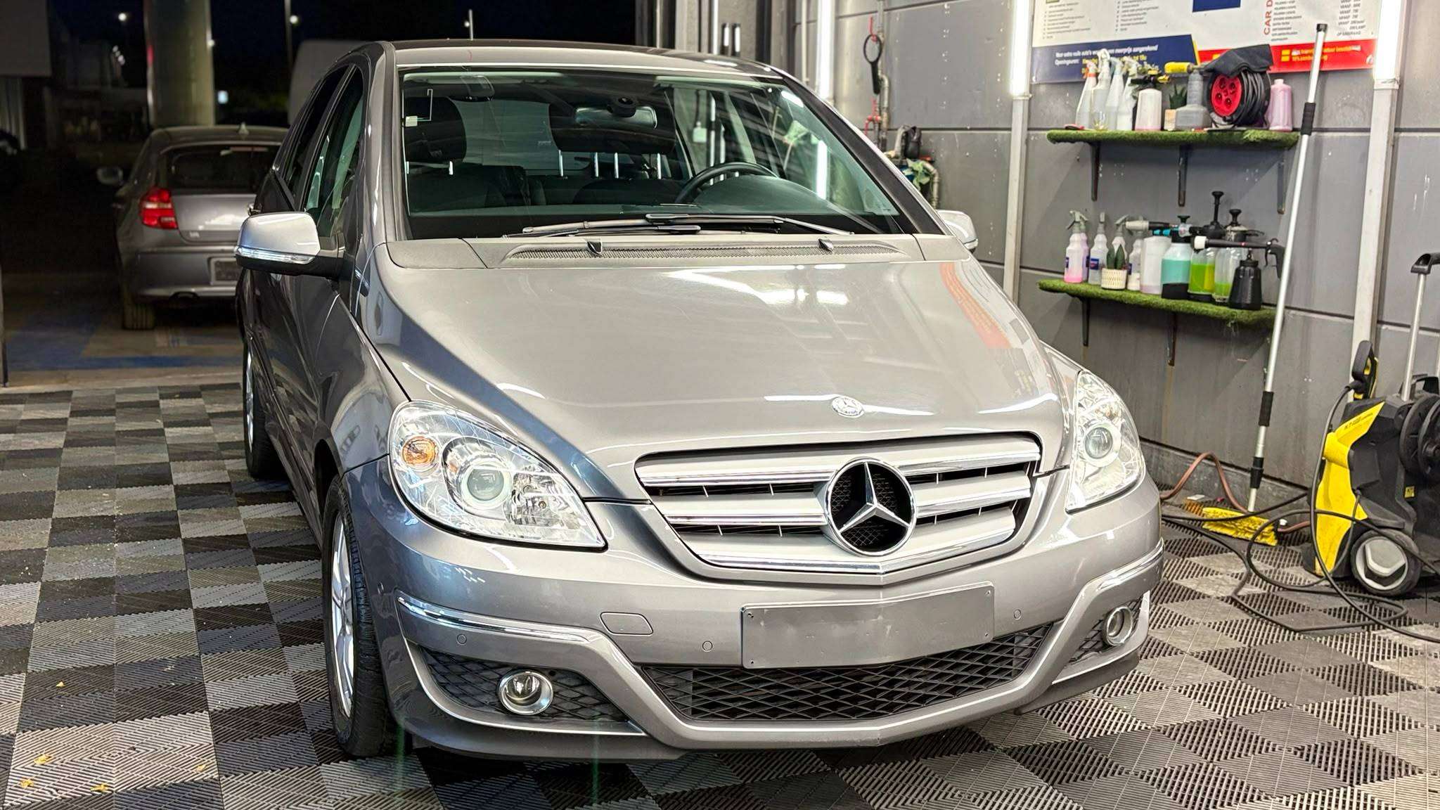 Mercedes-Benz B 180 DIESEL MANUEEL bj2011 5DEURS 150849KM