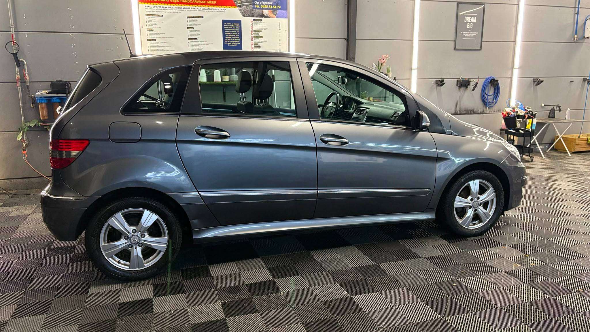 Mercedes-Benz B 180 DIESEL MANUEEL bj2011 5DEURS 150849KM