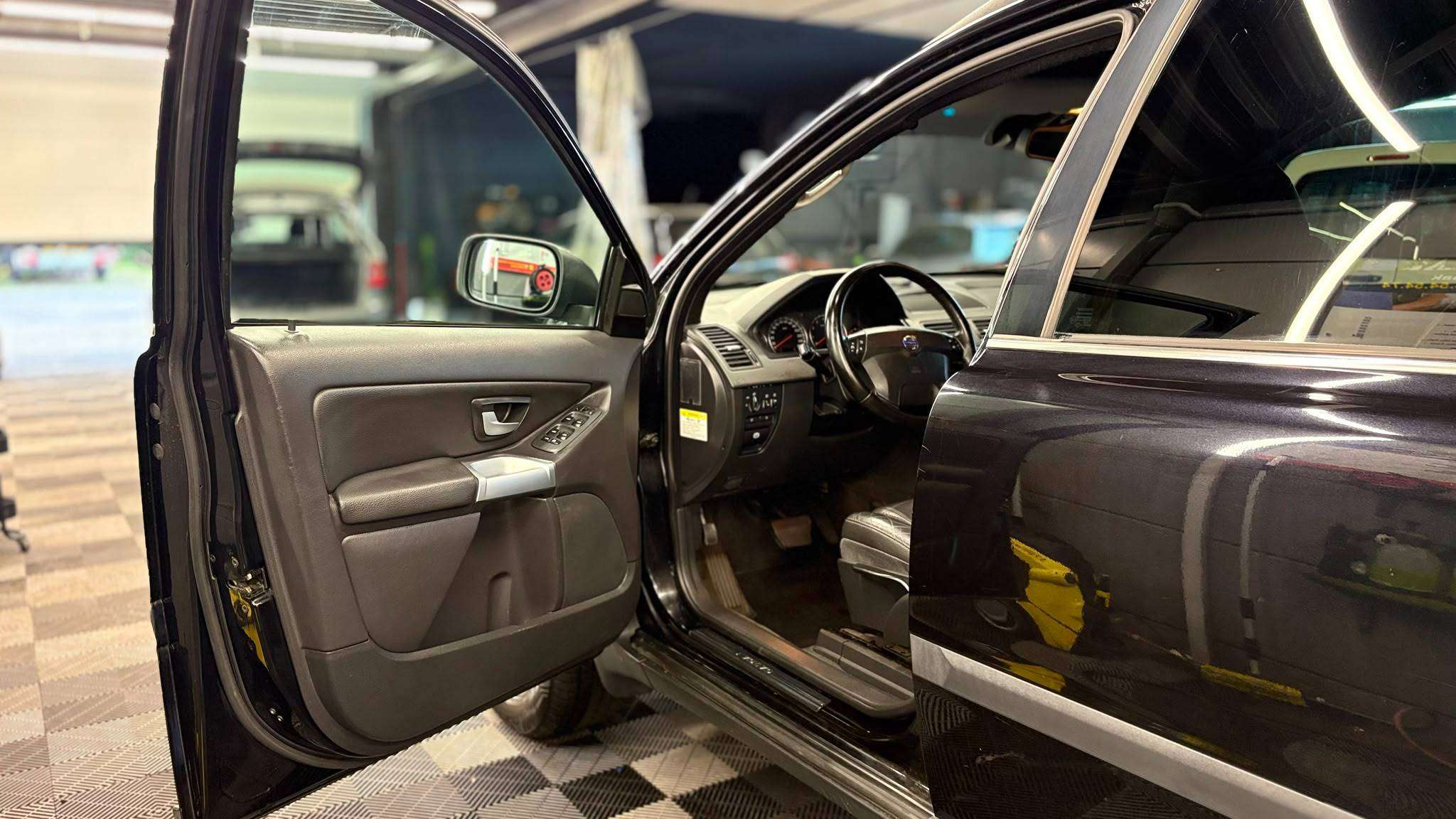 Volvo XC90 BENZINE AUTOMAAT bj2005 5DEURS
