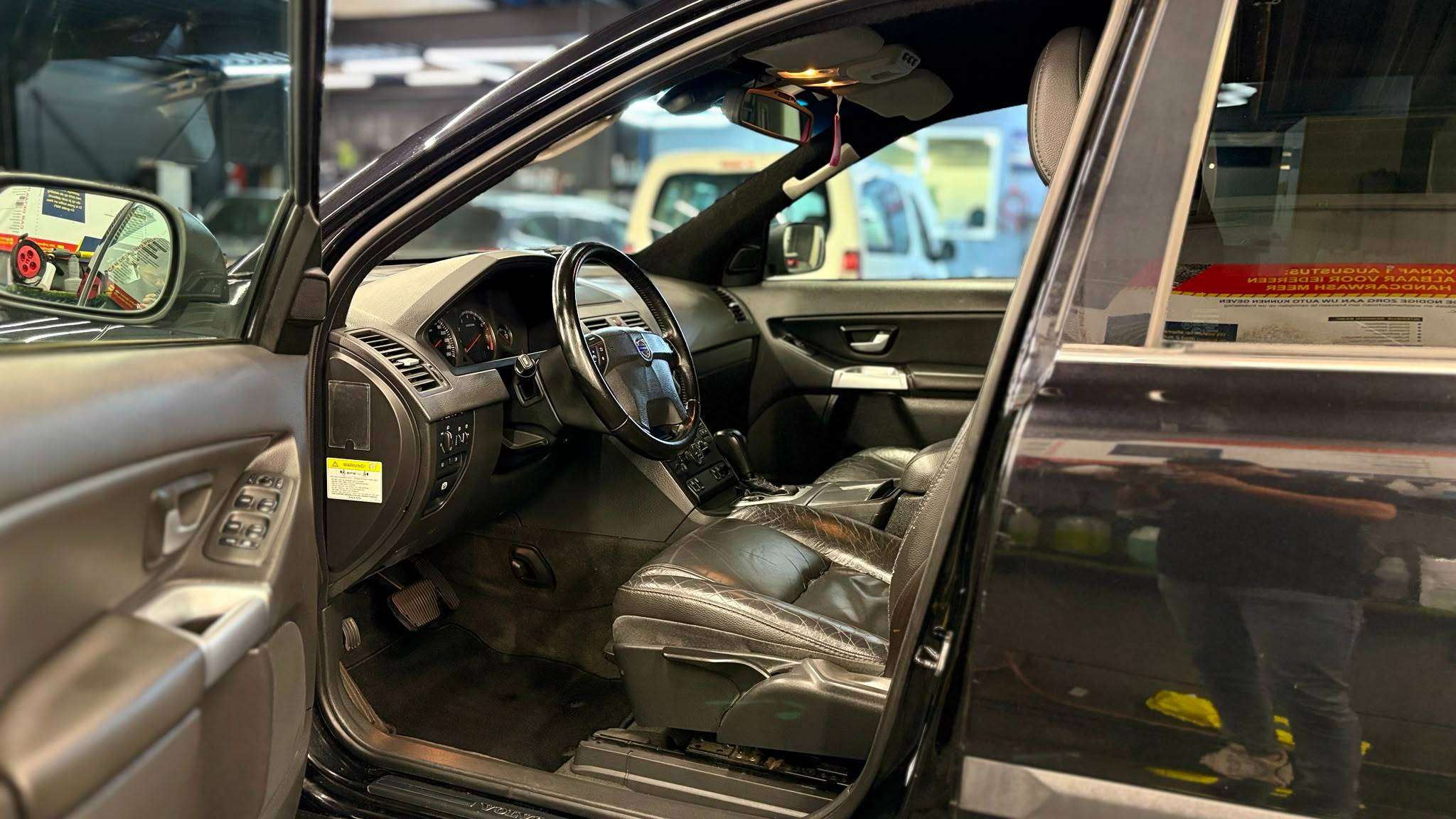 Volvo XC90 BENZINE AUTOMAAT bj2005 5DEURS