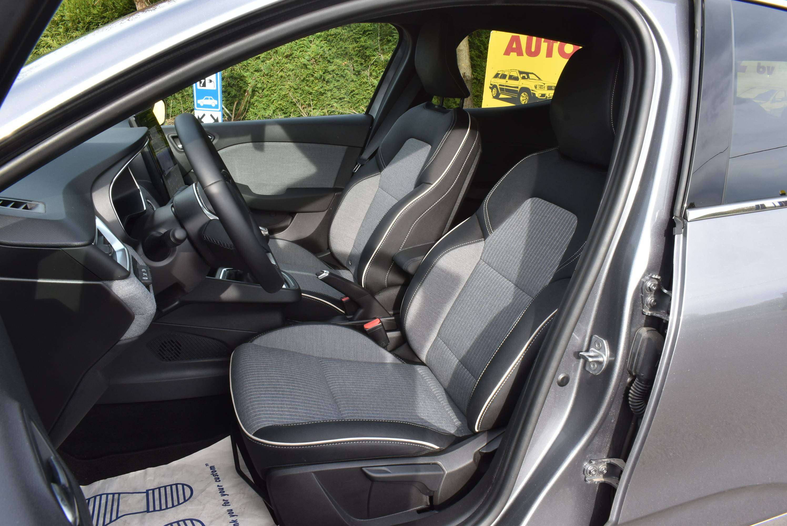Renault Clio 1.0 TCe Intens***12M GARANTIE*** 12.000KM!!!