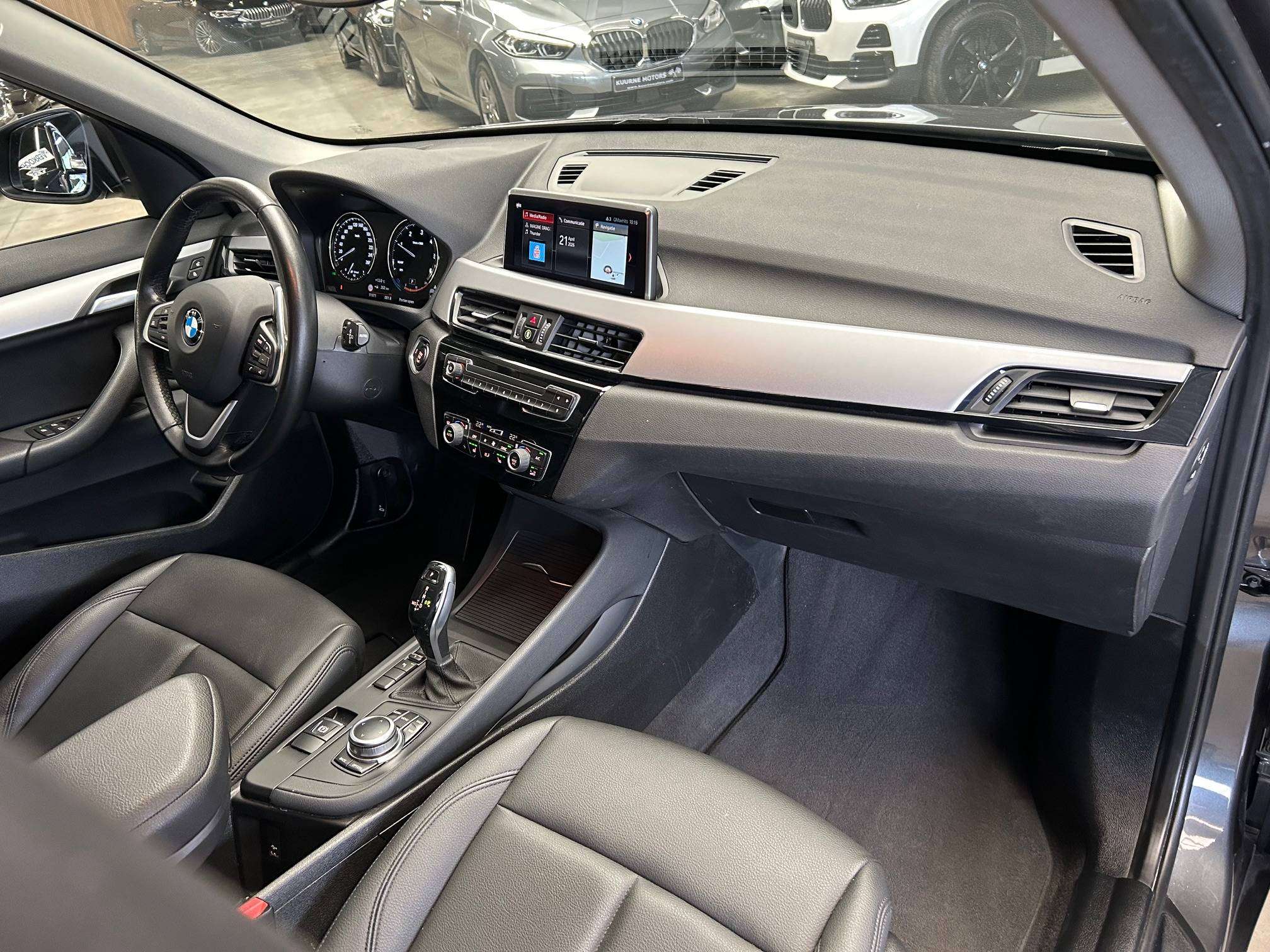 BMW X1 sDrive16dA Alu19"/Leder/Led/Cam/Gps/Cruise/Pdc/Bt *1j garantie* thumbnail