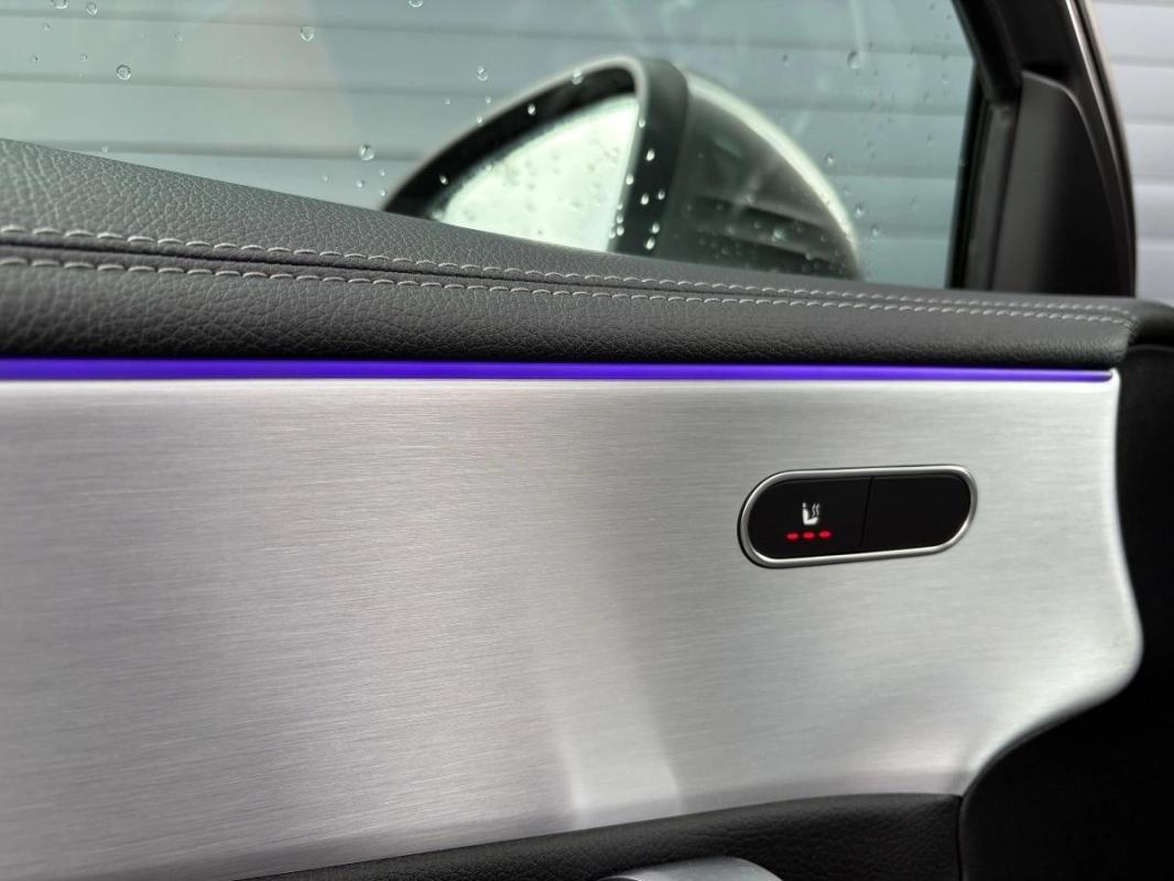 Mercedes-Benz Classe A 200 AMG Line 163ch 7G-DCT 1ère main / Toit ouvrant Led CarPlay
