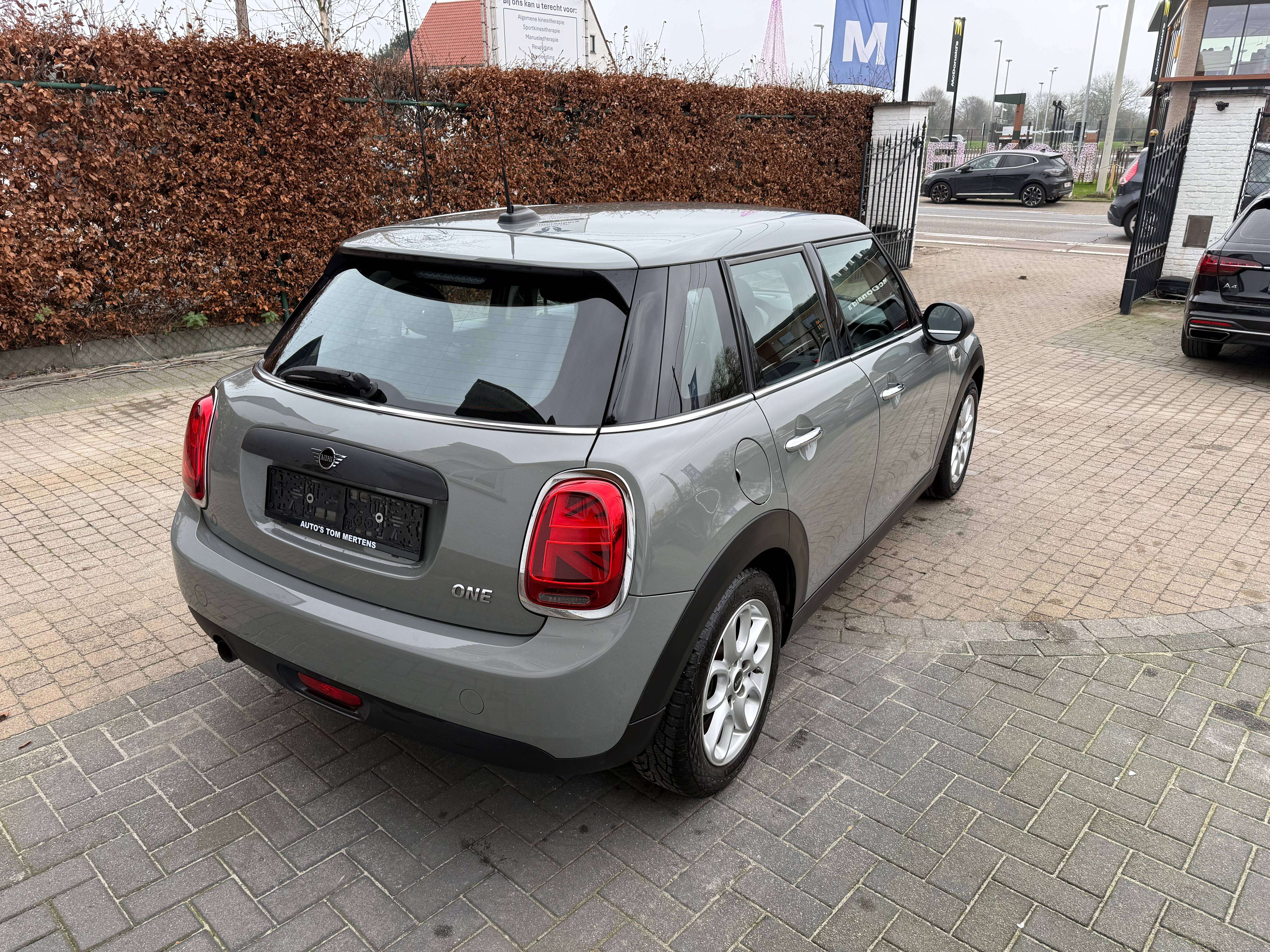 MINI One Mini One/Navigatie/Airco/5 deurs/sportst./App CPL.