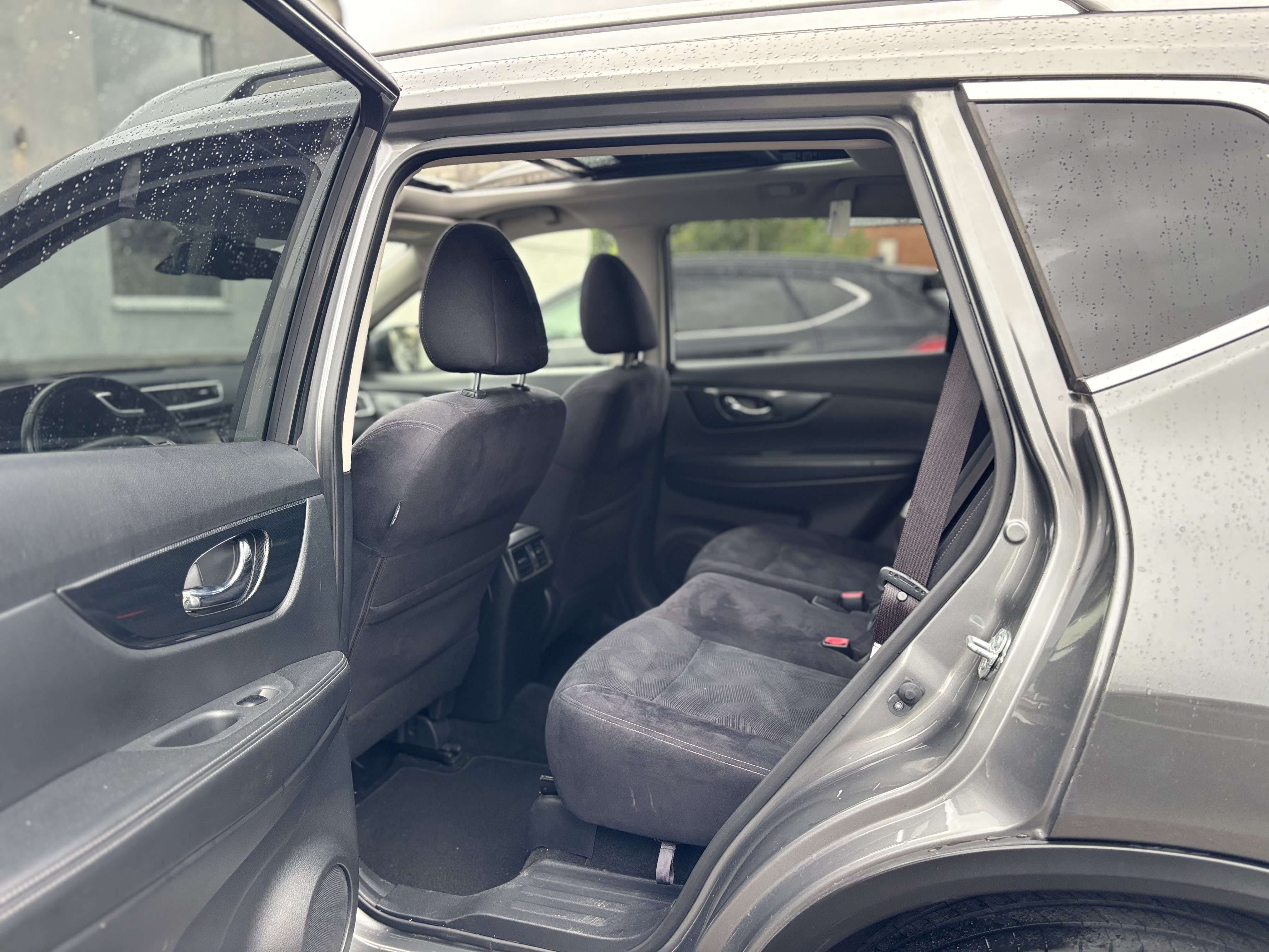 Nissan X-Trail X-Trail 1.6 DIG-T 2WD 163pk Tekna 7places Panoramisch Dak 360 Camera Alcantara