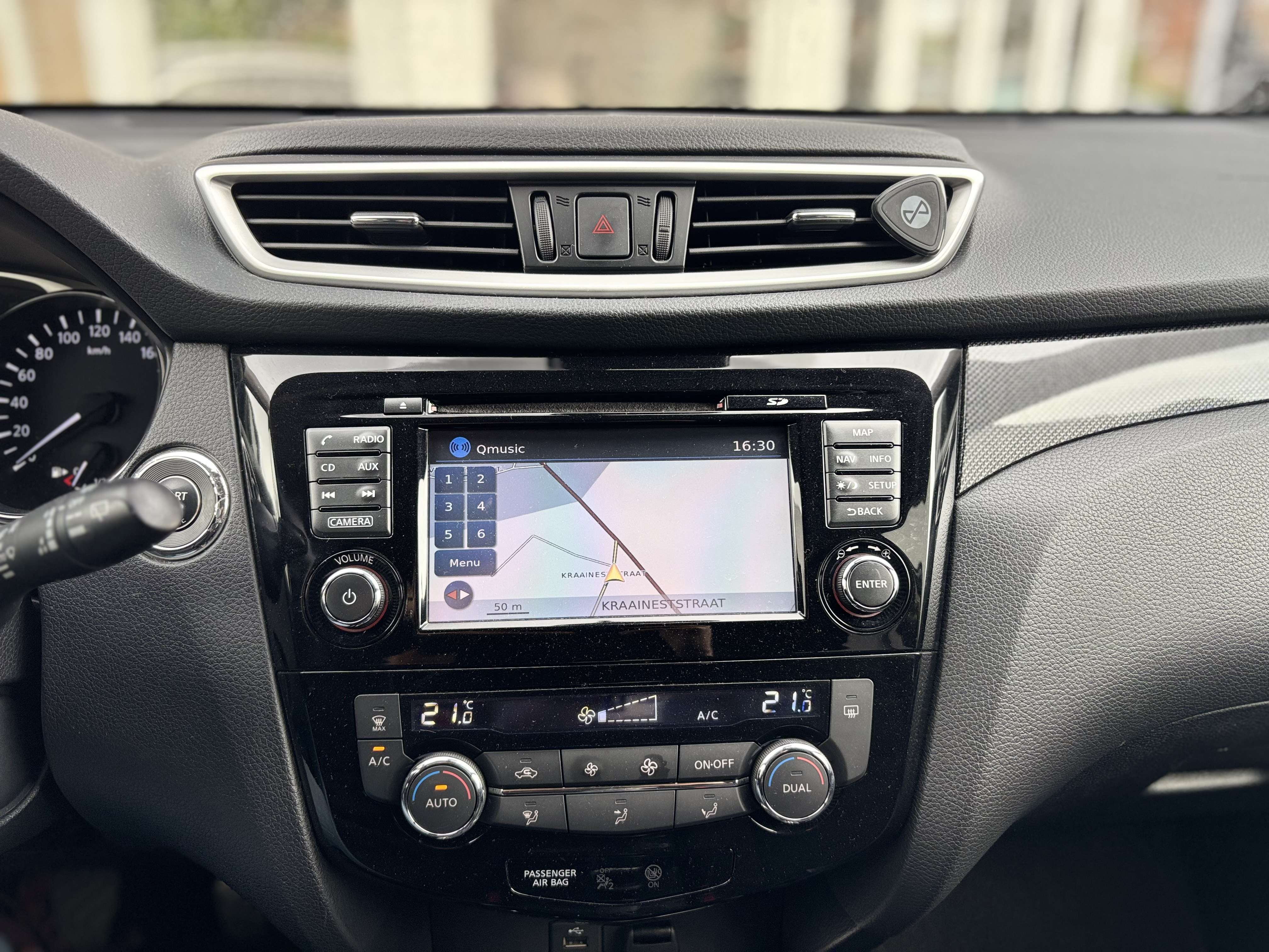 Nissan X-Trail X-Trail 1.6 DIG-T 2WD 163pk Tekna 7places Panoramisch Dak 360 Camera Alcantara