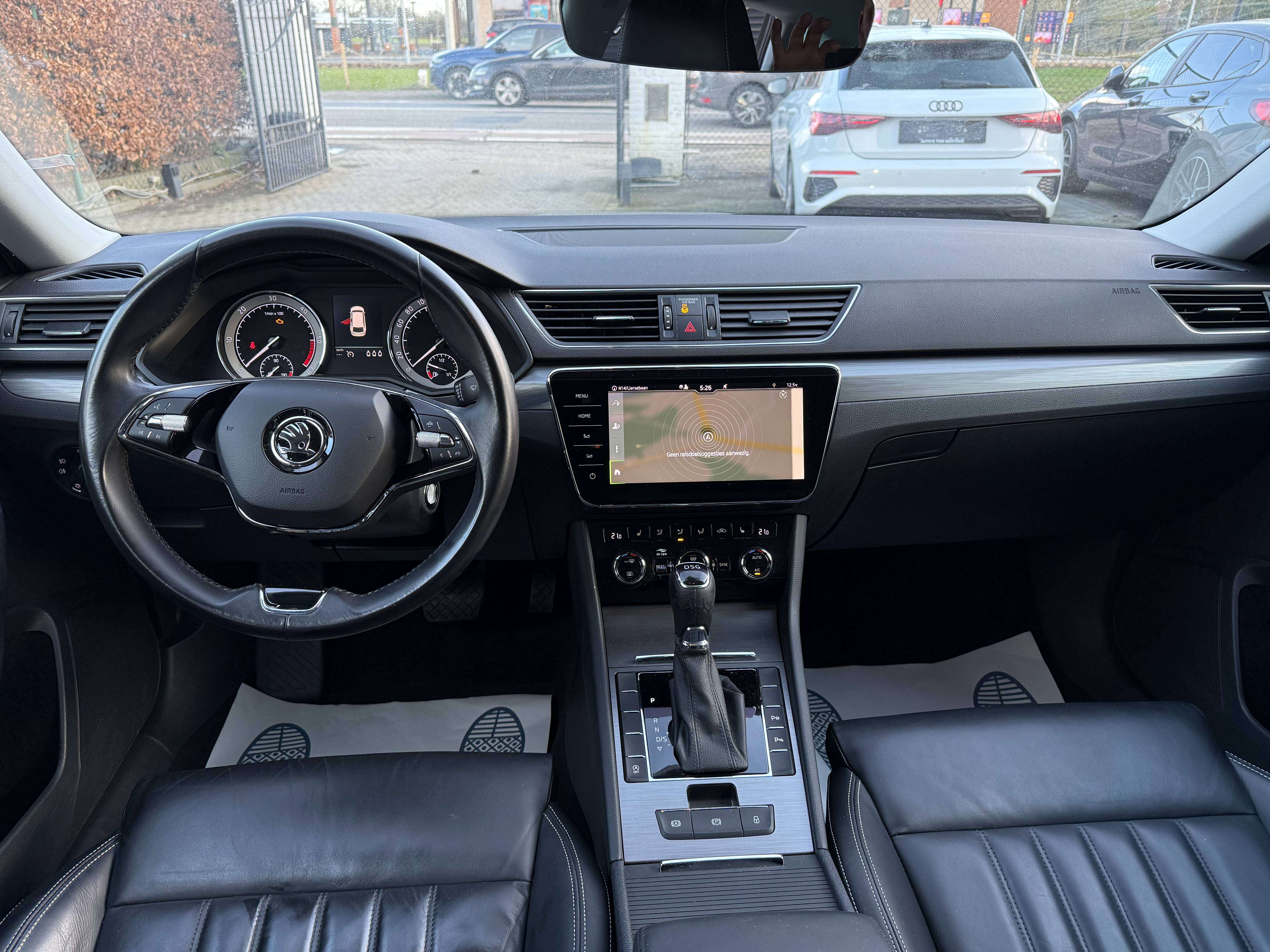 Skoda Superb Superb Combi 2.0 CR TDi Style DSG/Leder/Navi/PDC