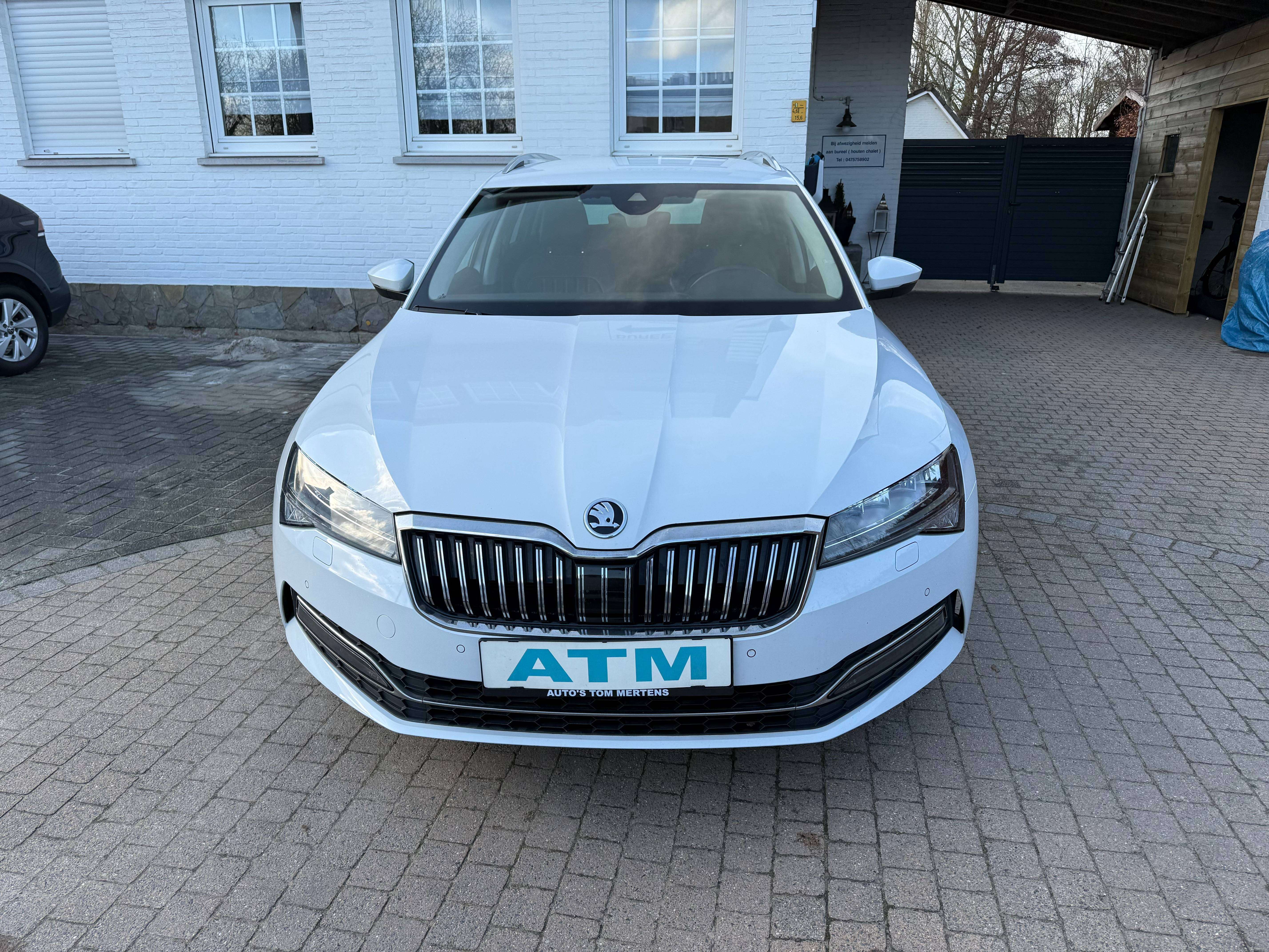 Skoda Superb Superb Combi 2.0 CR TDi Style DSG/Leder/Navi/PDC
