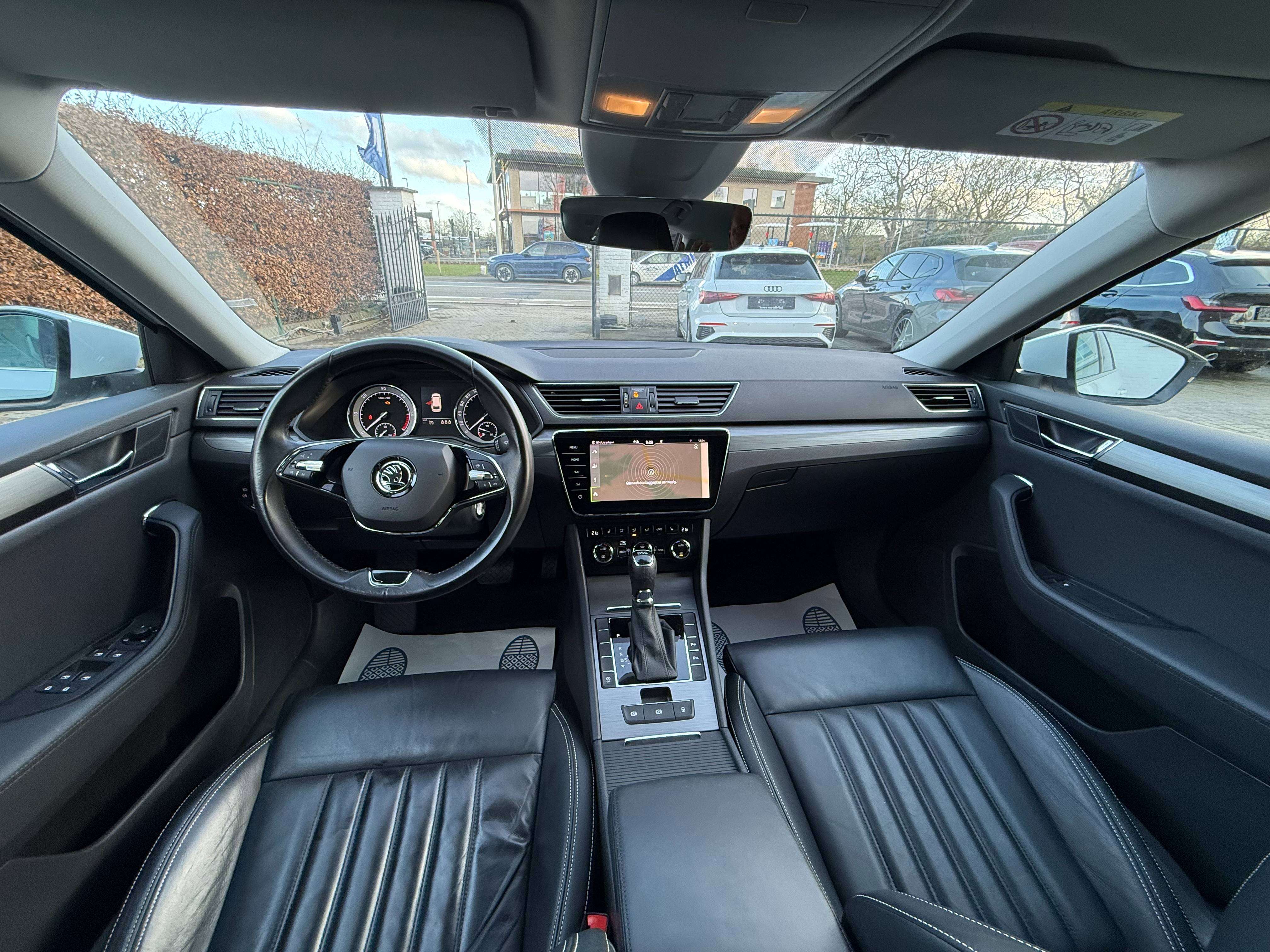 Skoda Superb Superb Combi 2.0 CR TDi Style DSG/Leder/Navi/PDC