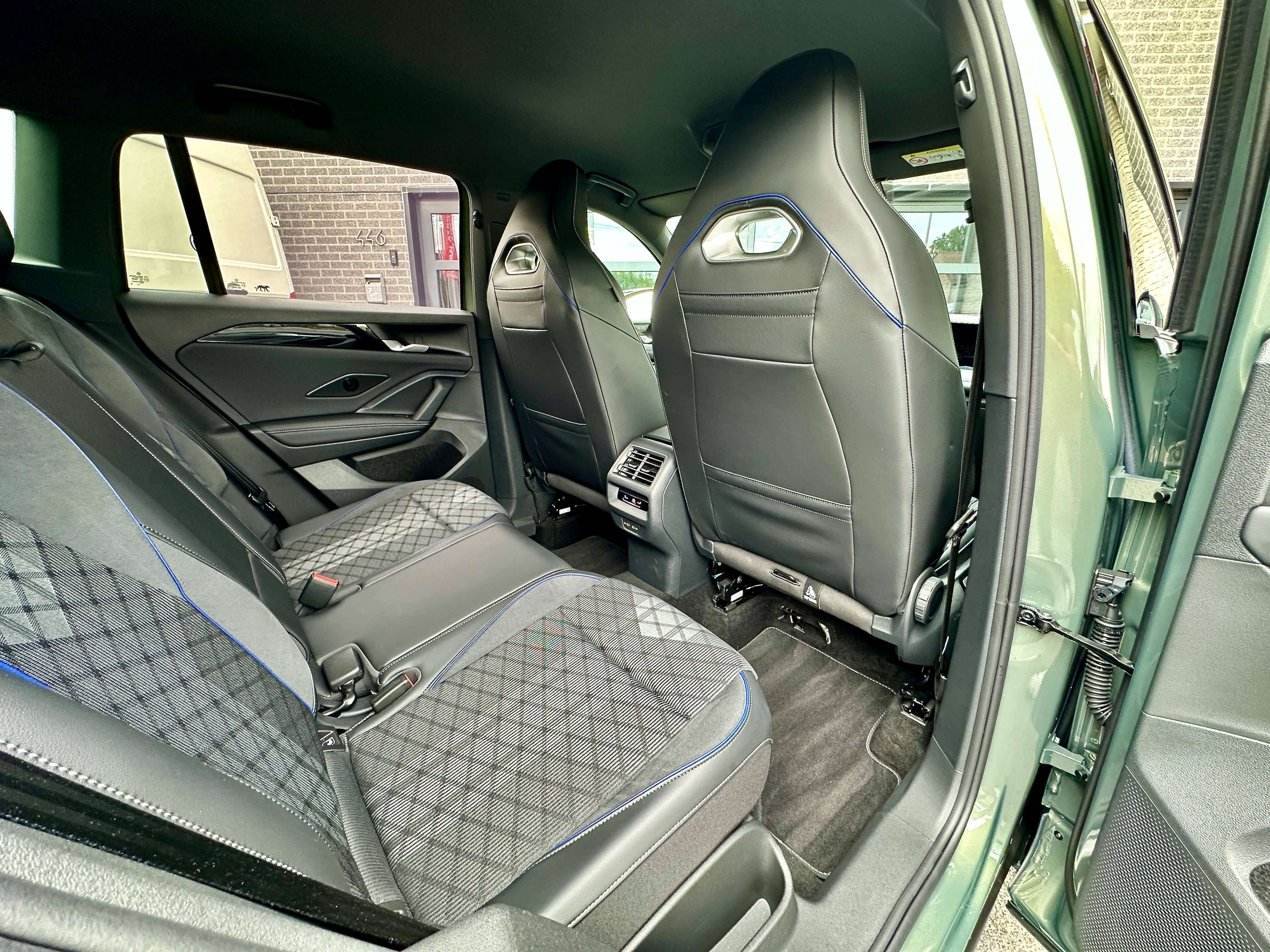 Volkswagen Tiguan Tiguan 1.5 eTSI mHEV ACT R-Line OPF DSG 8.000 Km ! 20" Allu !