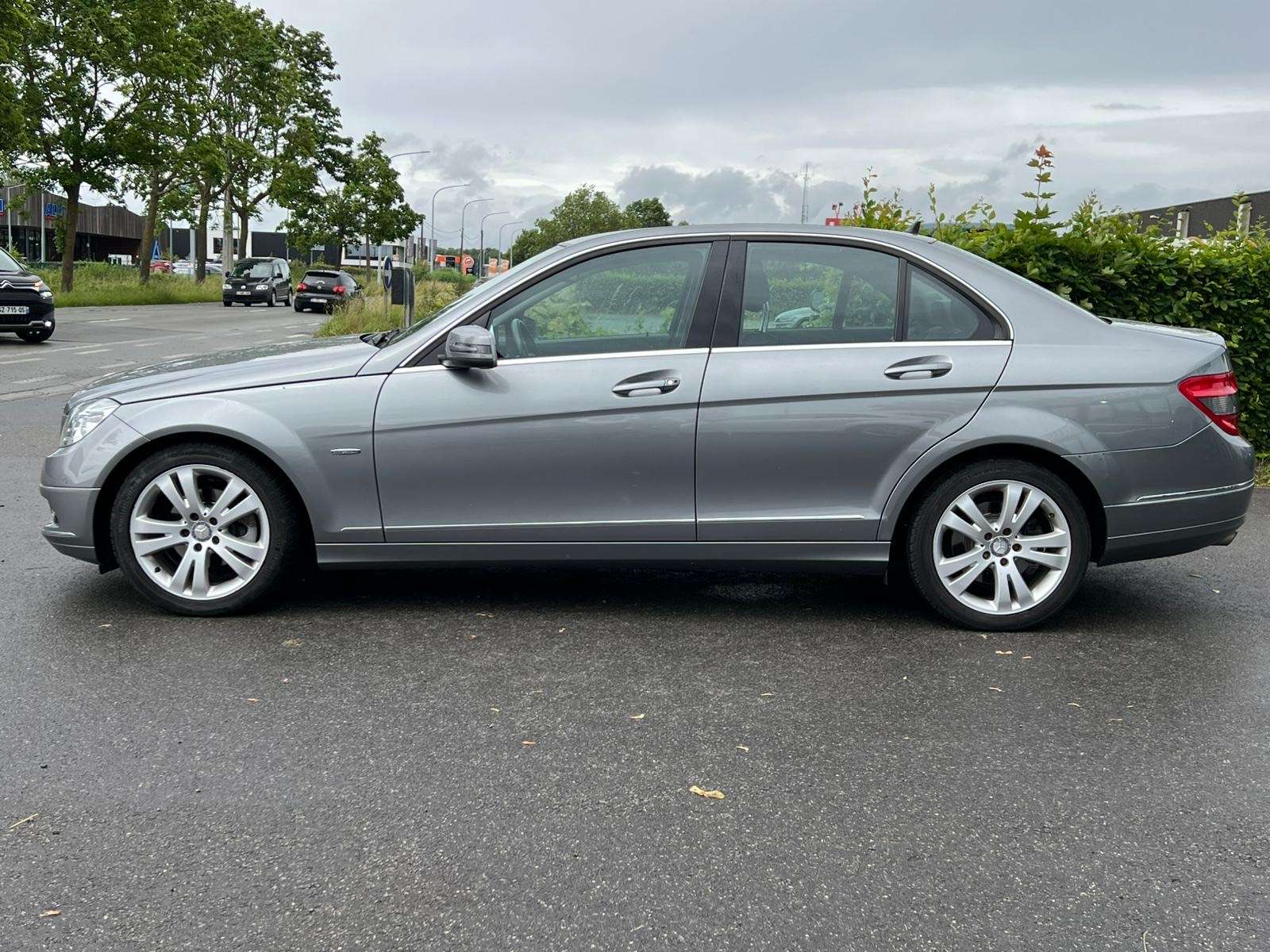 Mercedes-Benz C 200 C 200 CDI BlueEFFICIENCY GARANTI ECRAN/CLIM/CARPLAY